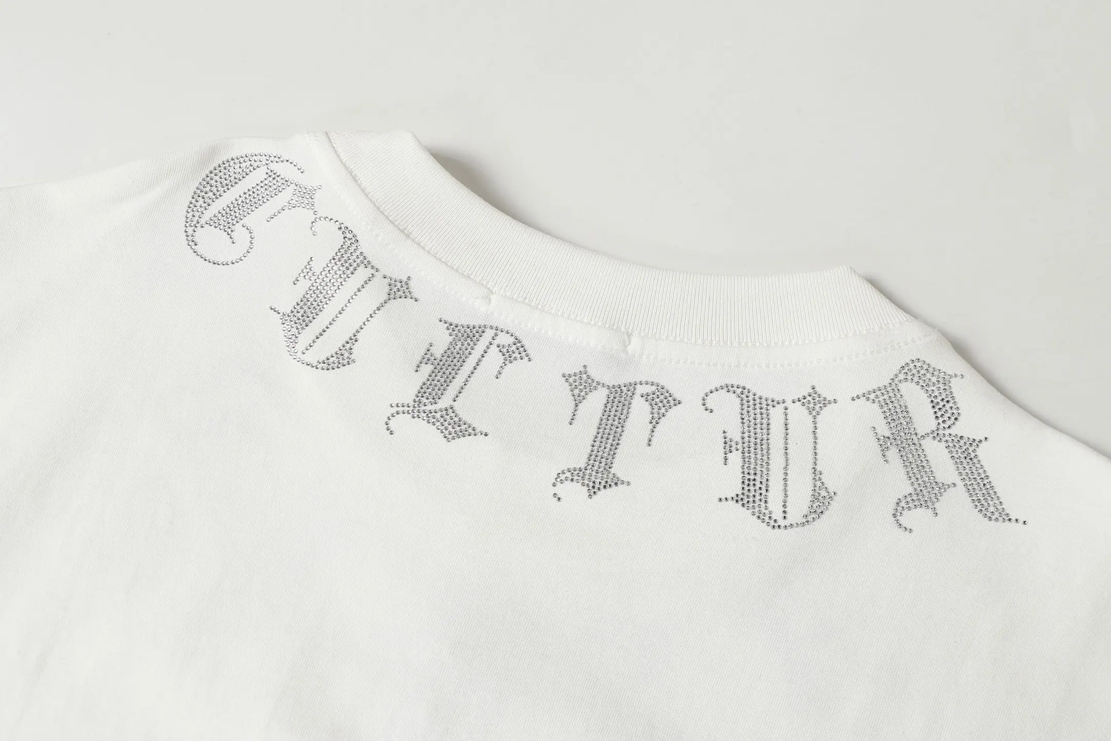 Rhinestone Gothic Script Cotton T-Shirt D10013926 — view 9