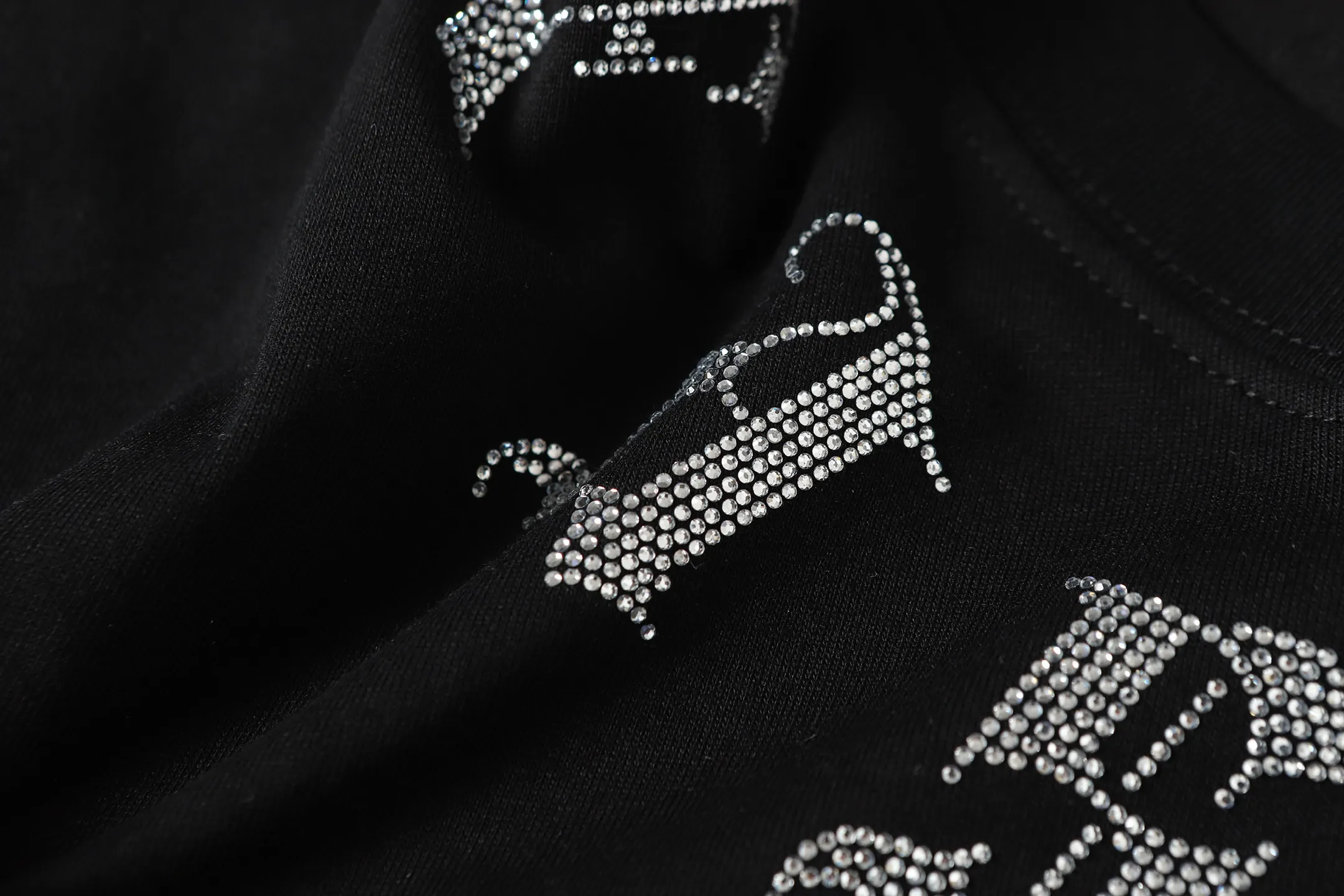 Rhinestone Gothic Script Cotton T-Shirt D10013927 — view 6