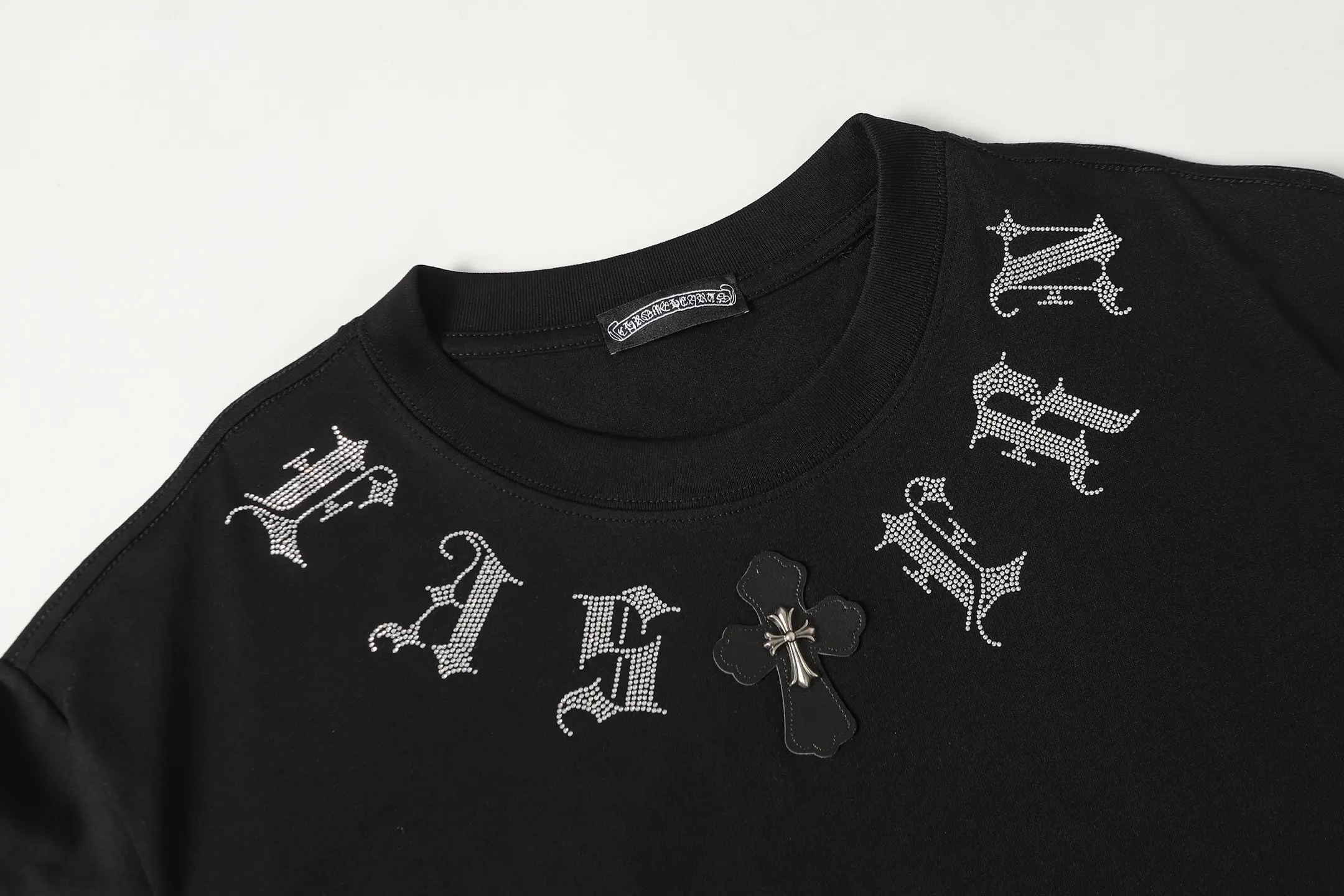 Rhinestone Gothic Script Cotton T-Shirt D10013927 — view 7