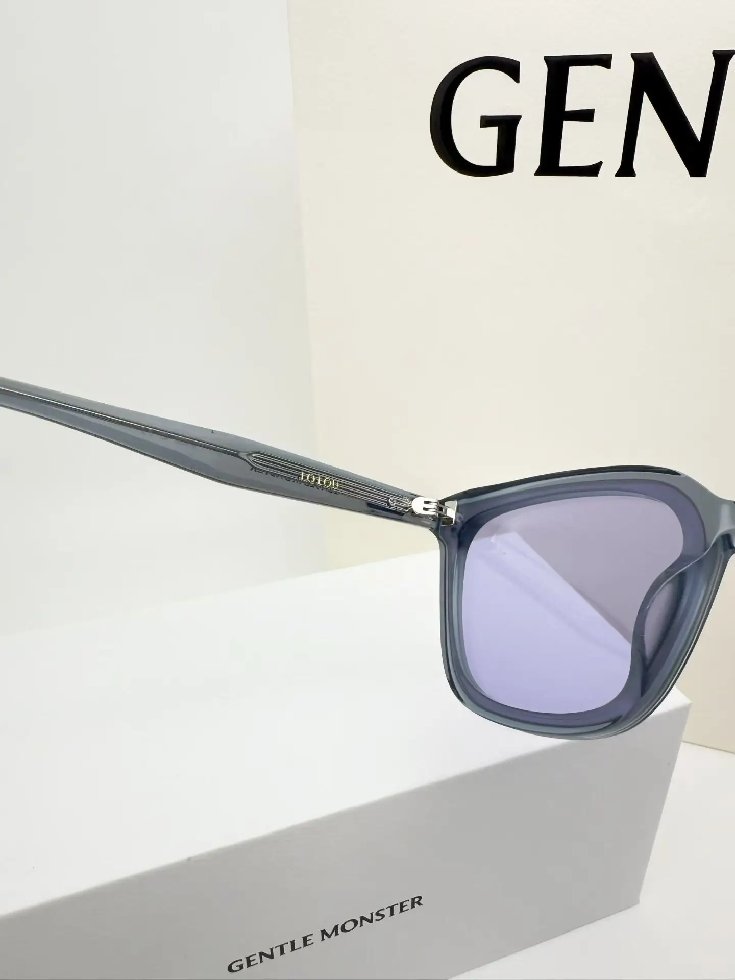 LOLOU Square-Frame Sunglasses D34017771 — view 4