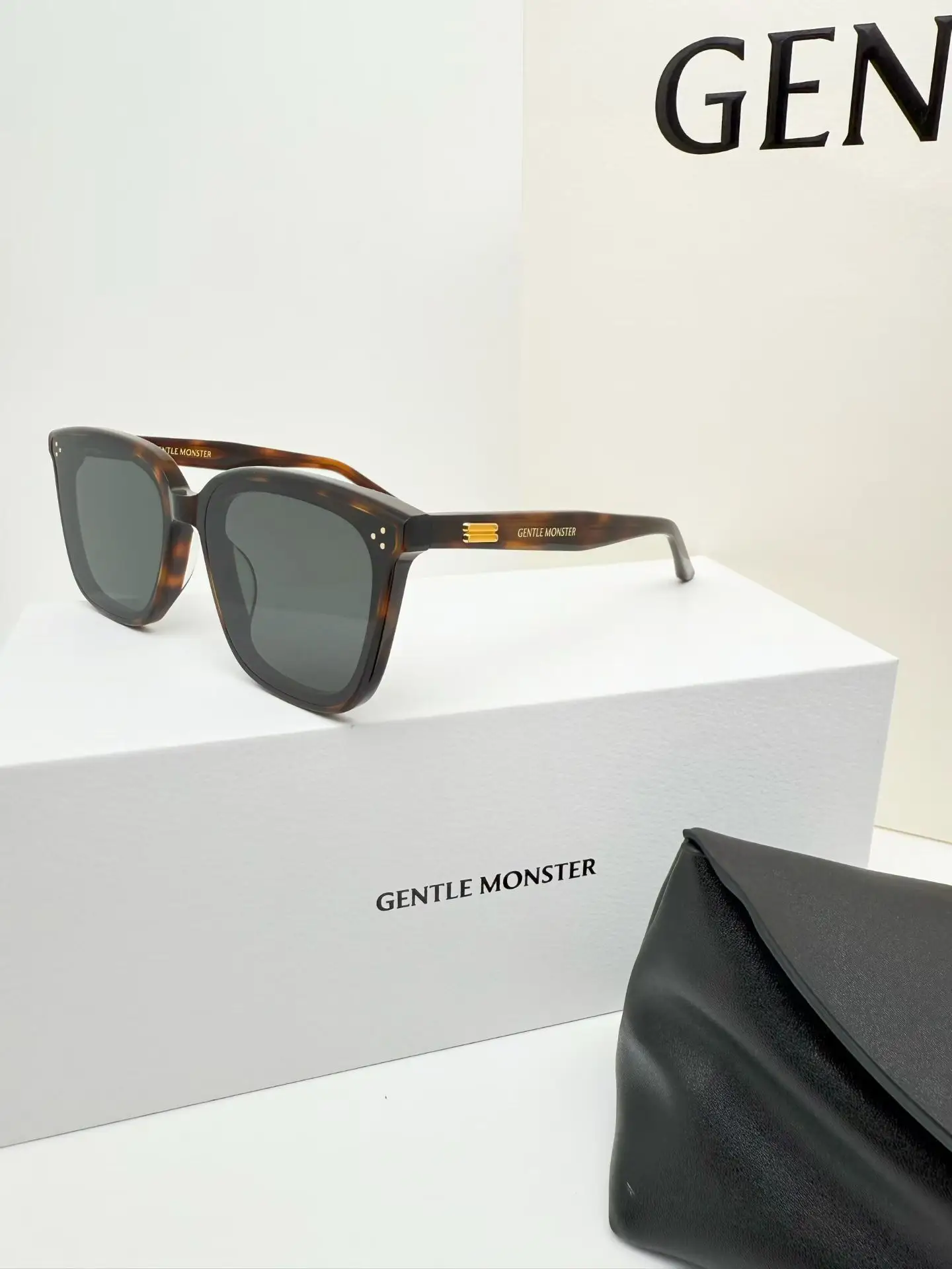 LOLOU Tortoiseshell Square-Frame Sunglasses D34017773 — view 3