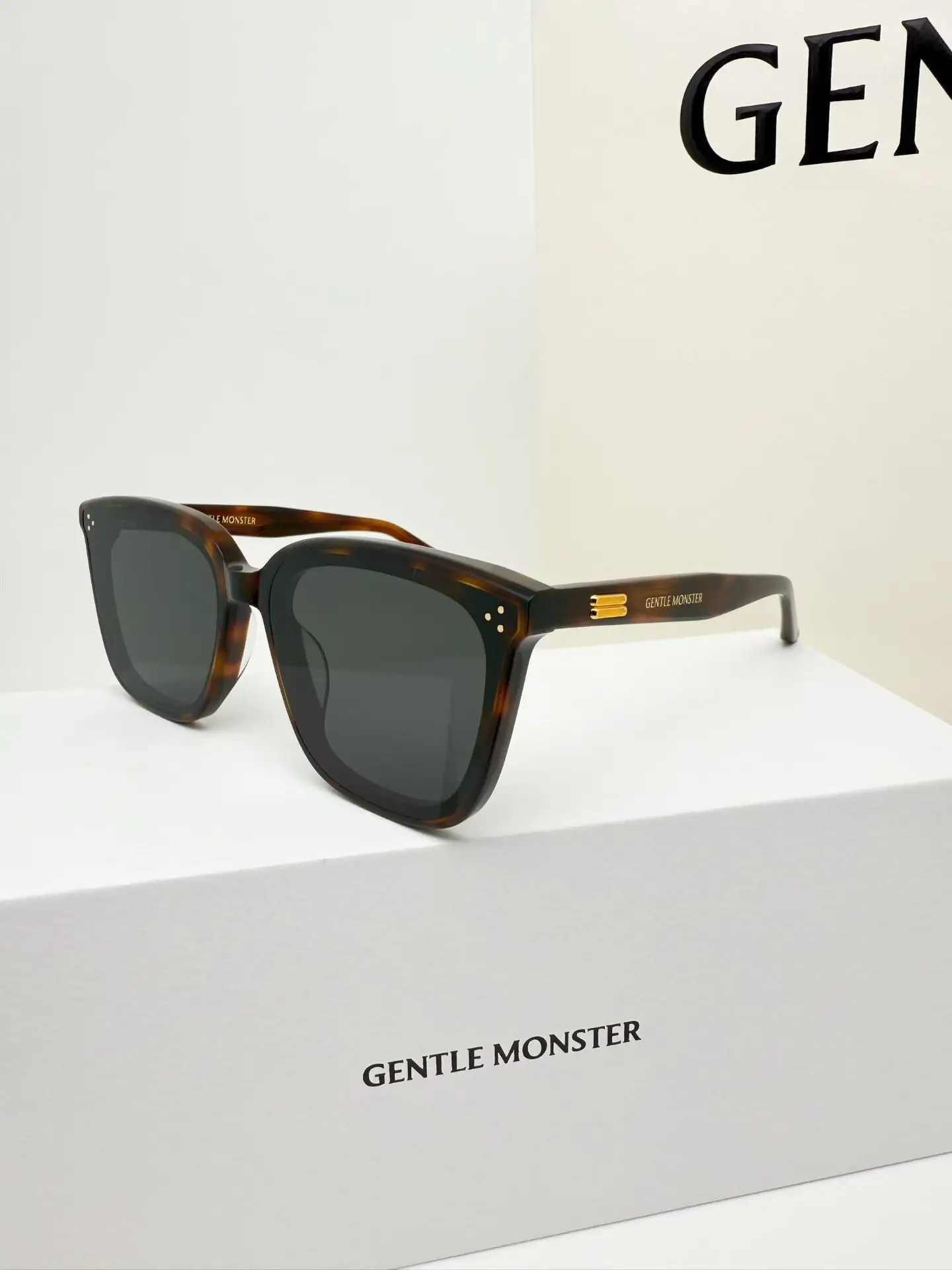 LOLOU Tortoiseshell Square-Frame Sunglasses D34017773 — view 5