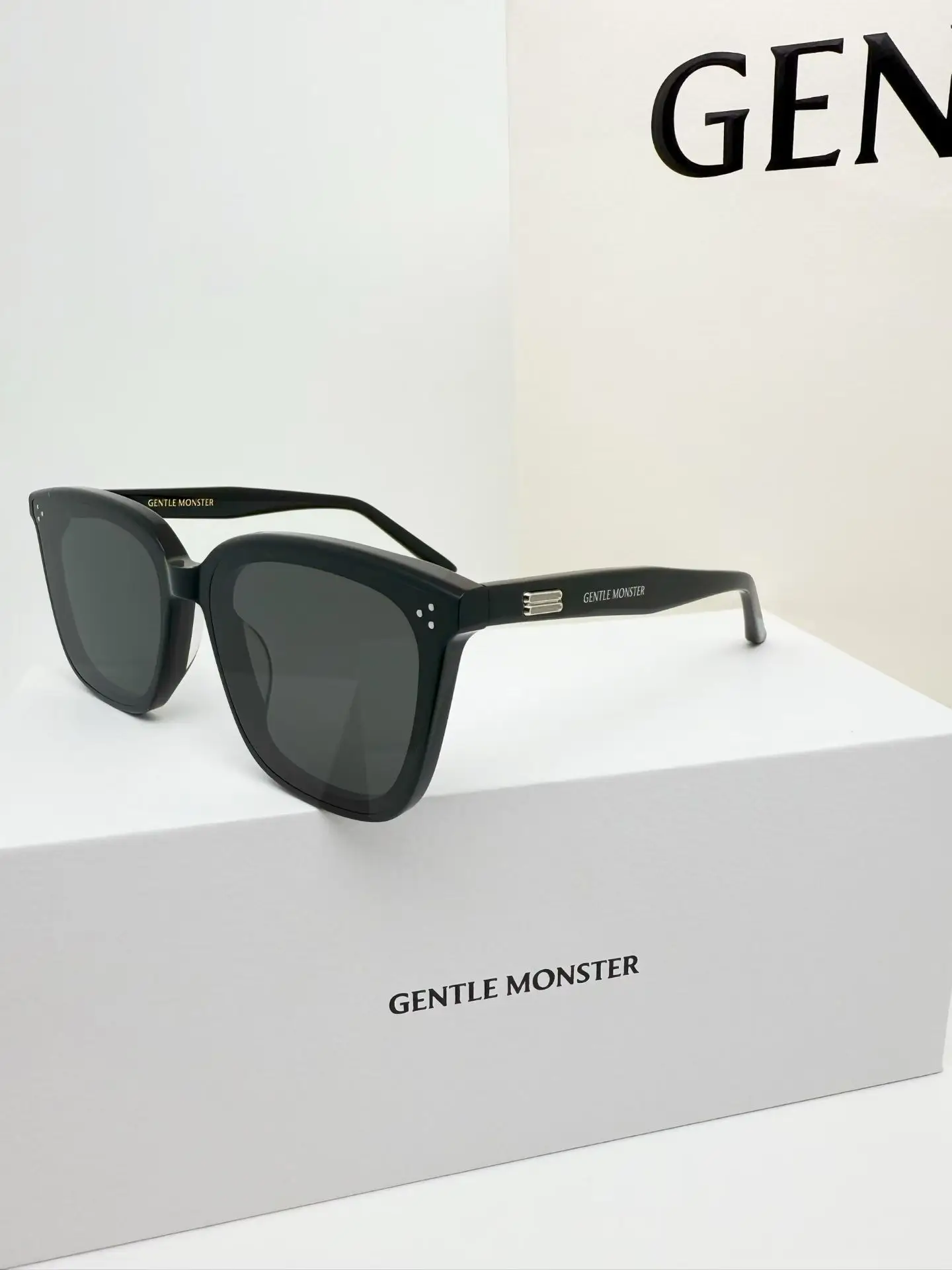 LOLOU Square-Frame Sunglasses D34017770 — view 2