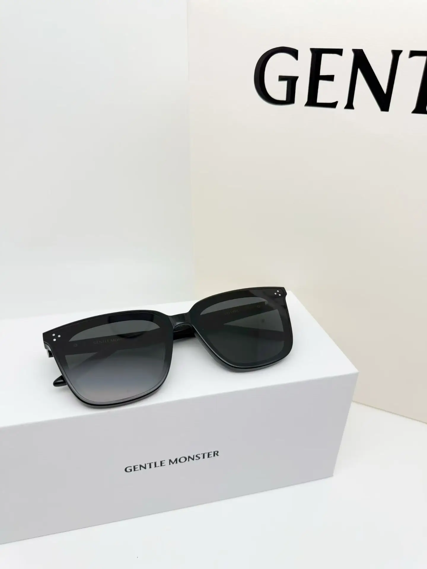 LOLOU Square-Frame Sunglasses D34017770 — view 6