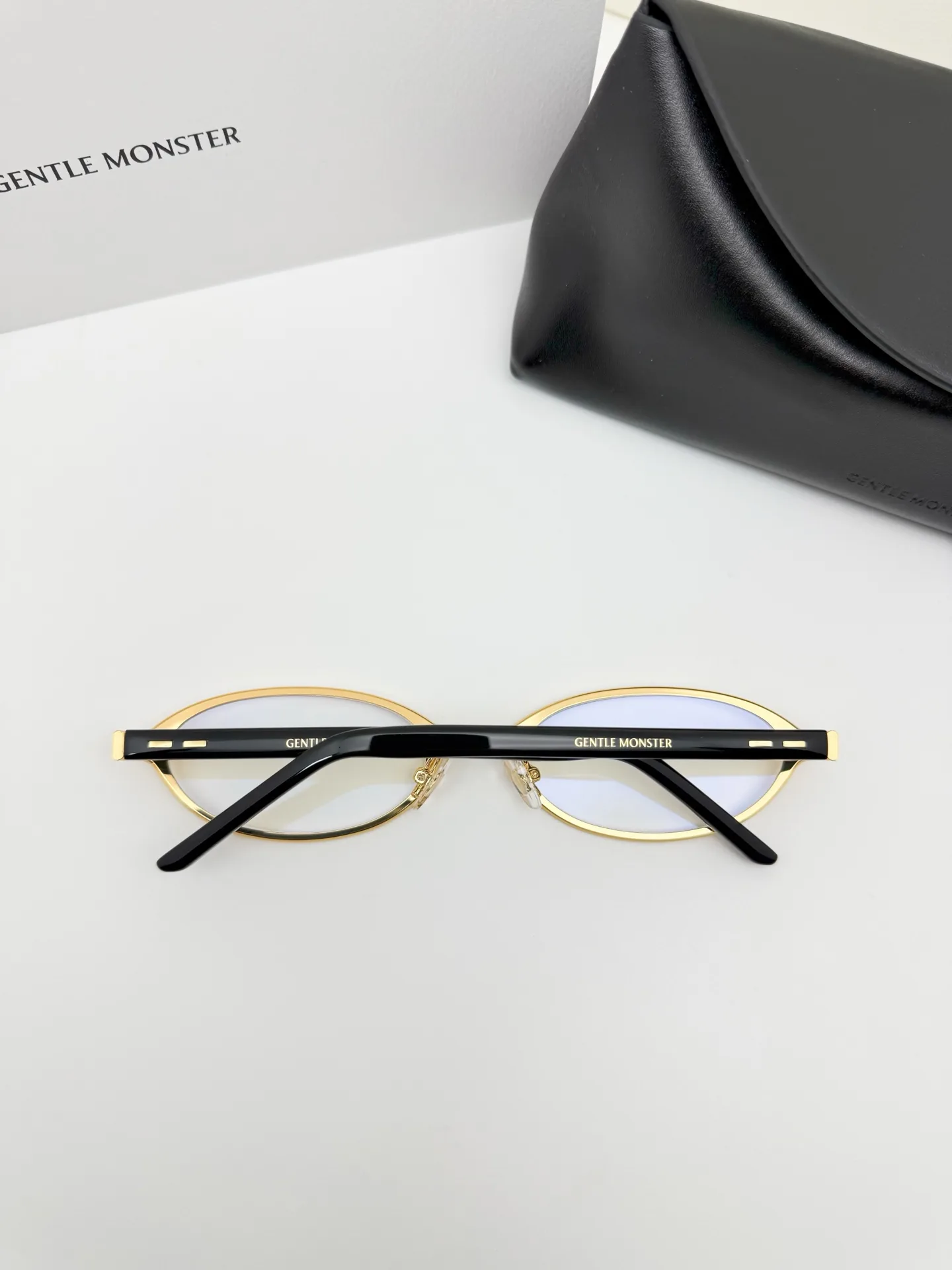 GM Vintage Oval-Frame Sunglasses D34017755 — view 2