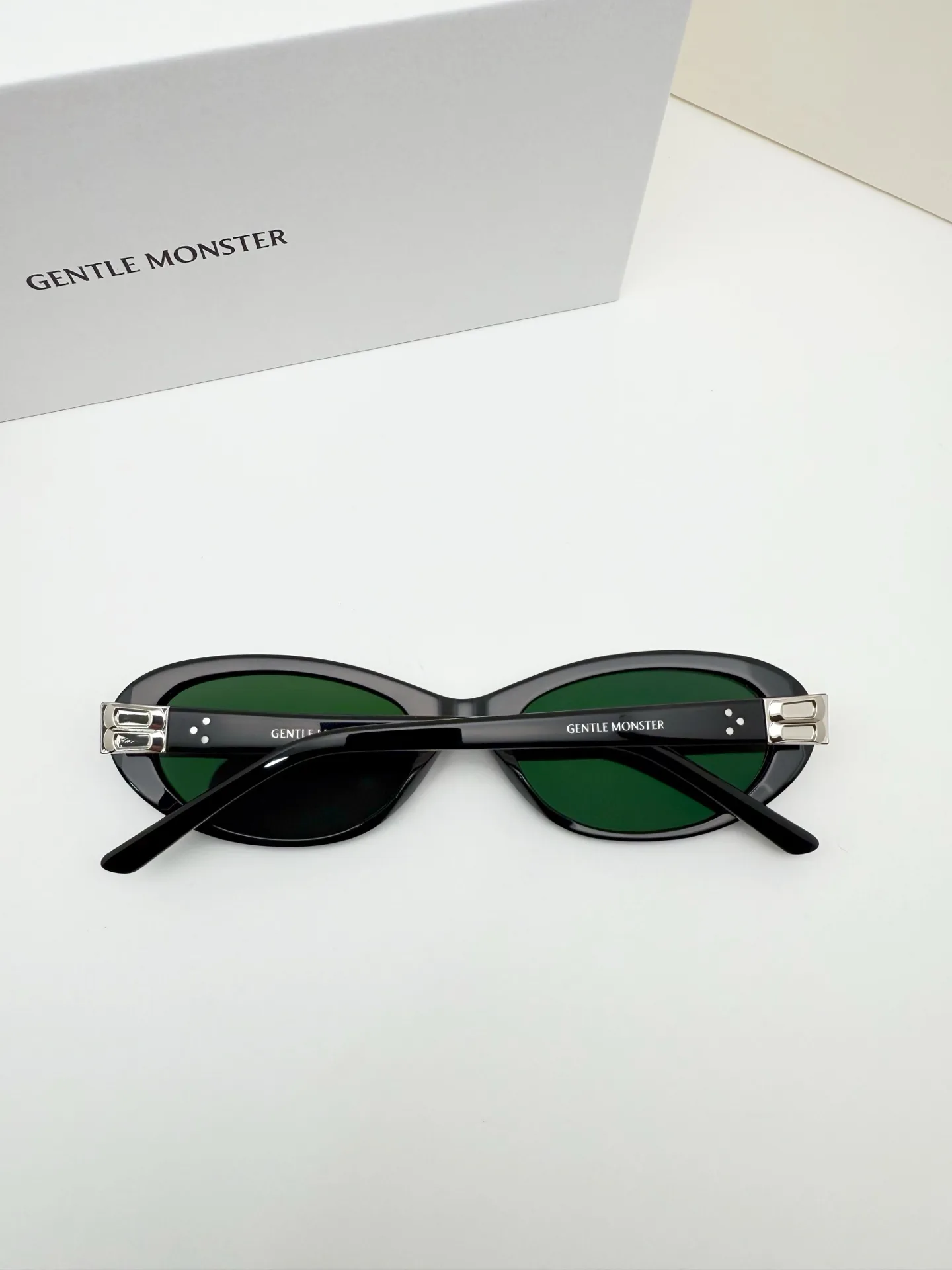 GM Cinnamon Cat-Eye Sunglasses D34017760 — view 6