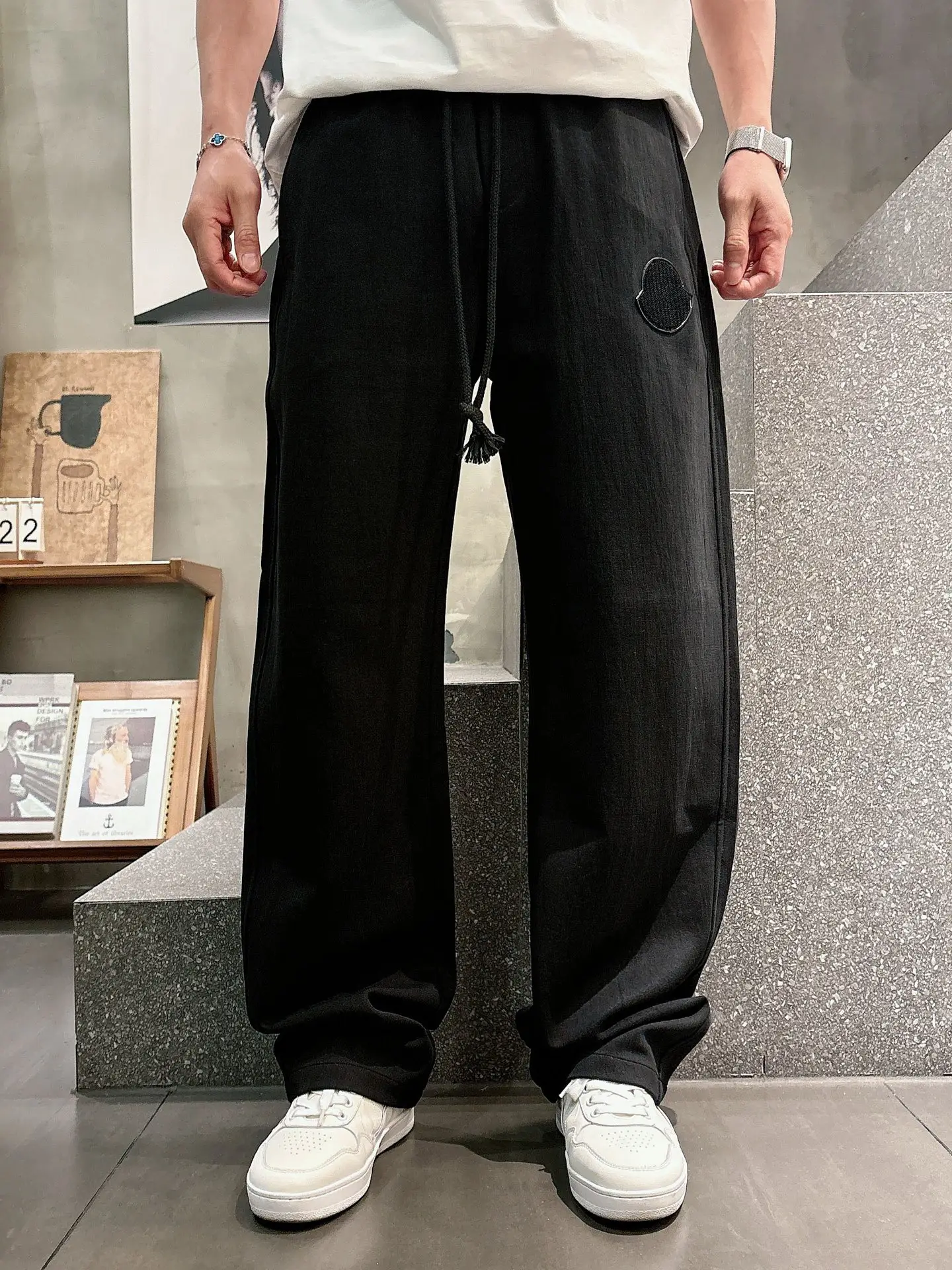 Logo-Patch Straight-Leg Casual Trousers D22514663