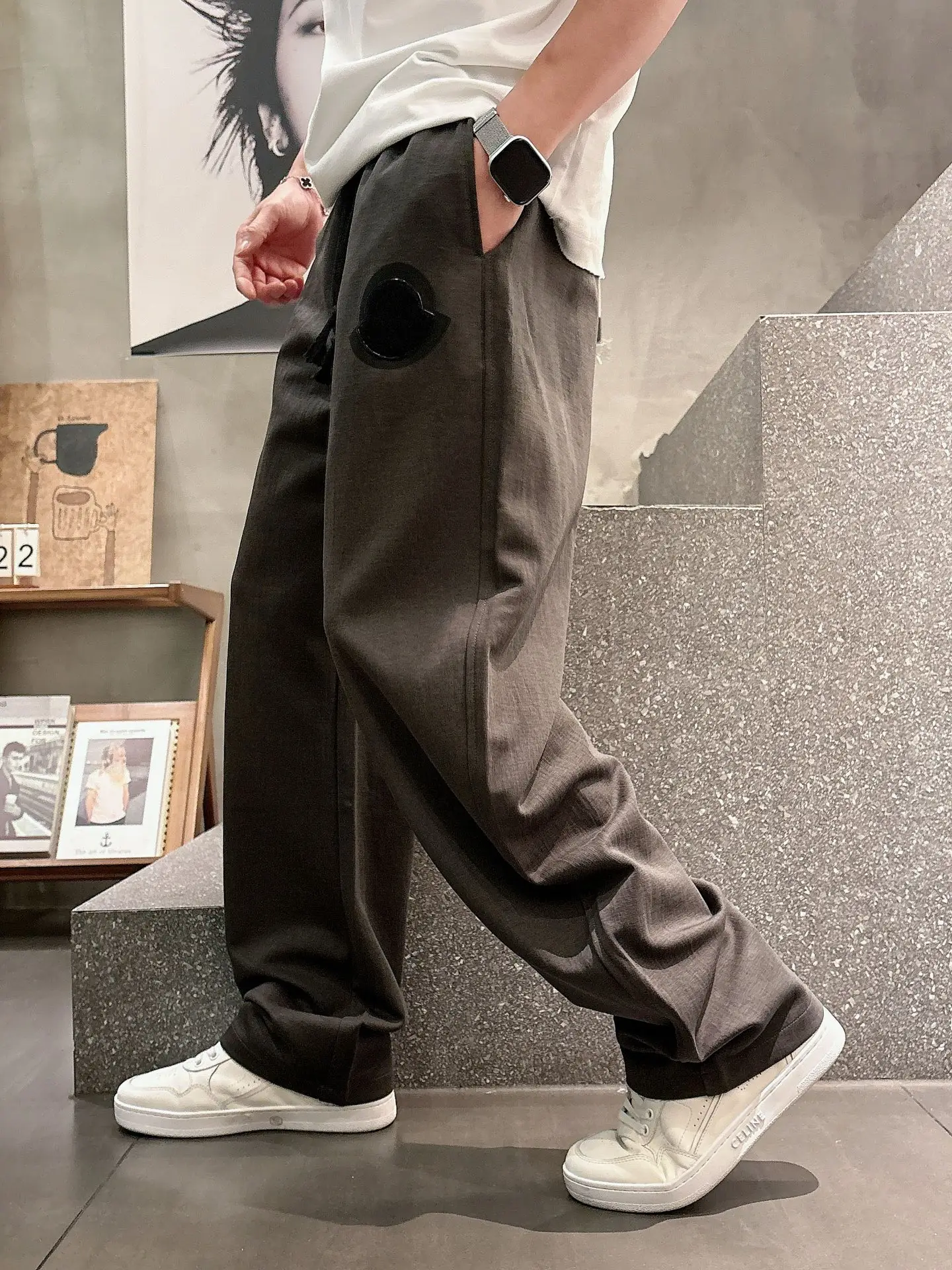 Moncler Logo-Patch Straight-Leg Sweatpants D22514664 — view 5