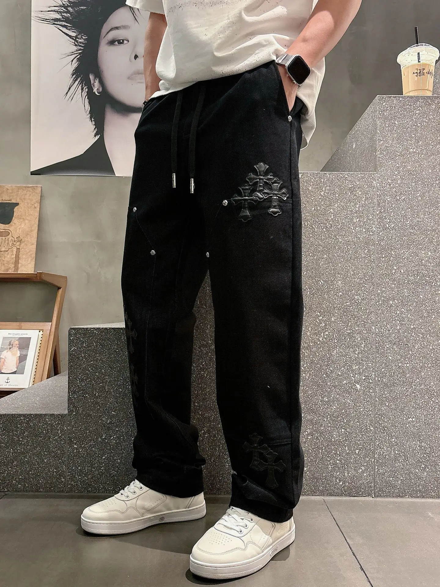 Appliqué Patch Studded Trousers D23514657 — view 5