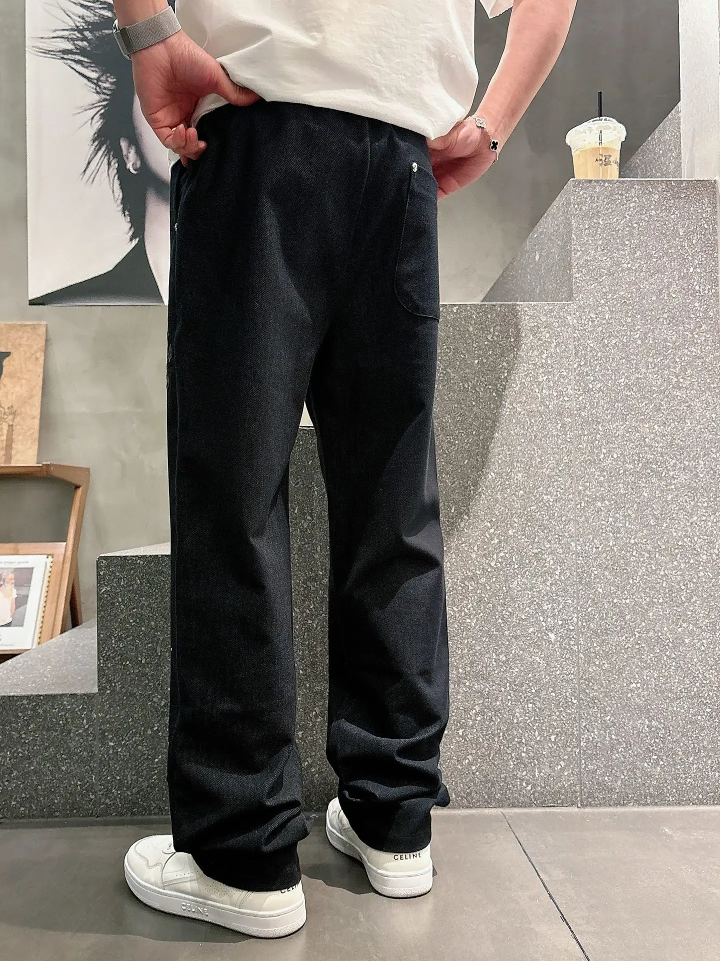 Appliqué Patch Studded Trousers D23514657 — view 9