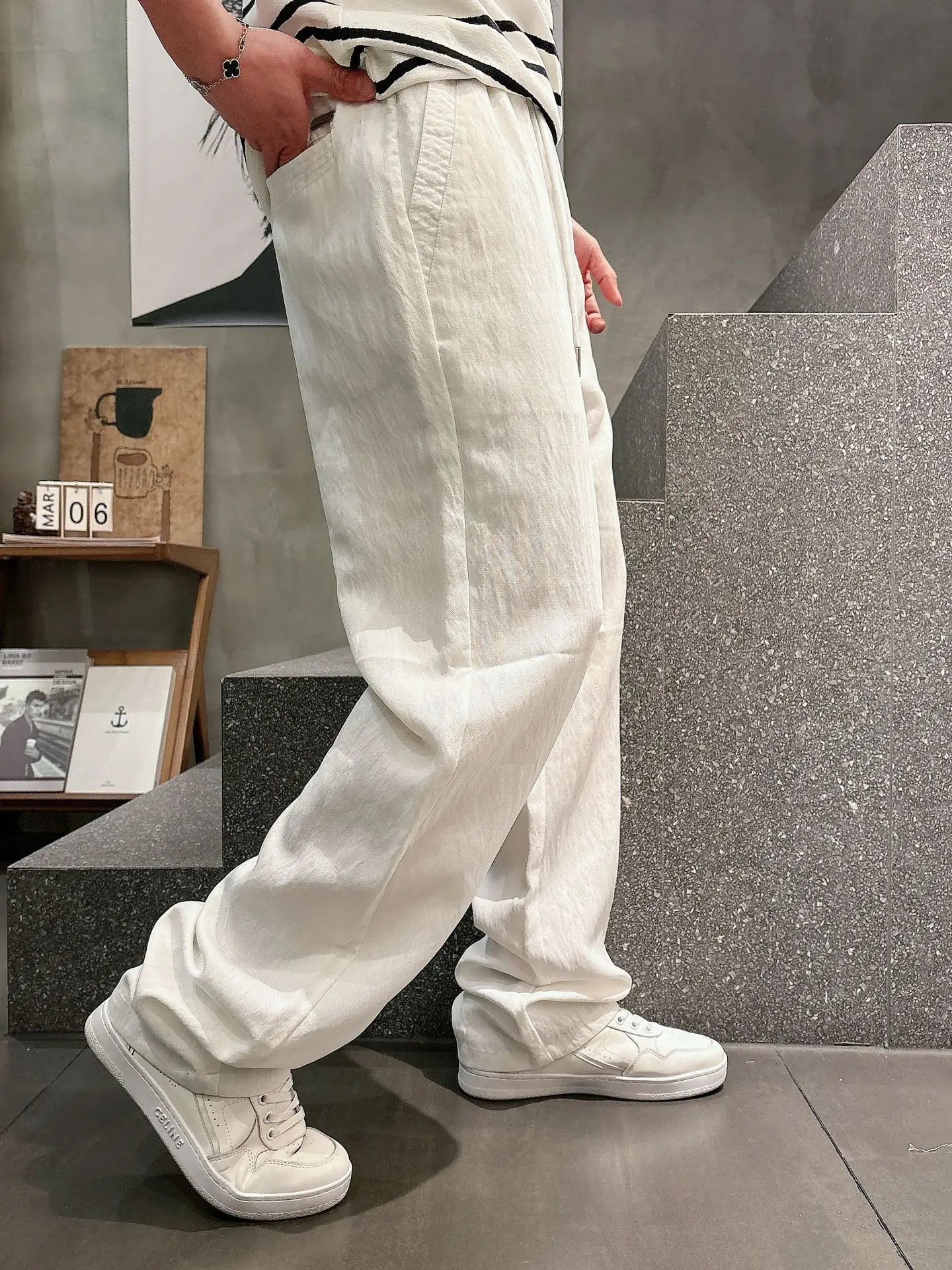 Embroidered Logo Drawstring Trousers D23513342 — view 2