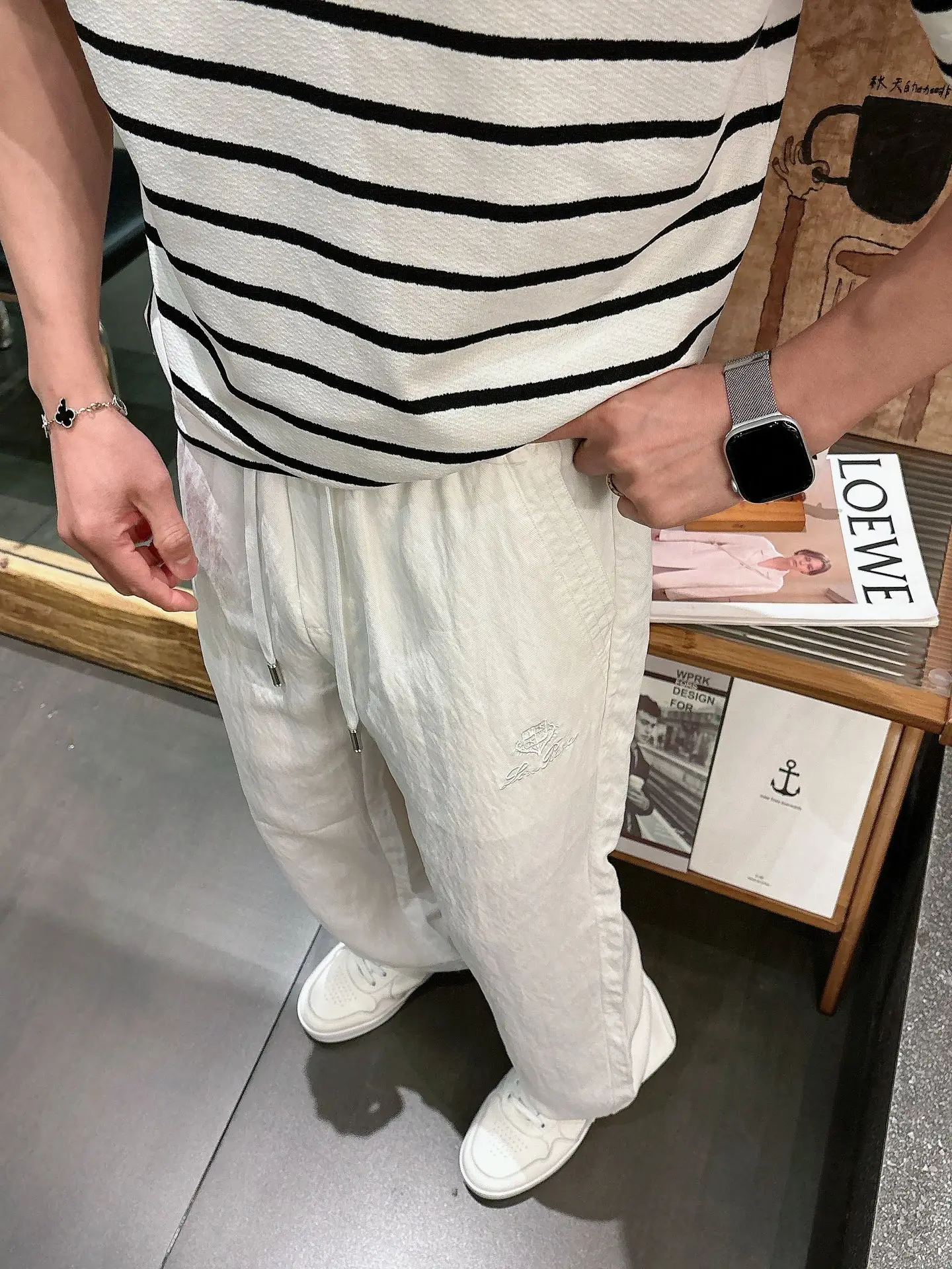 Embroidered Logo Drawstring Trousers D23513342 — view 9