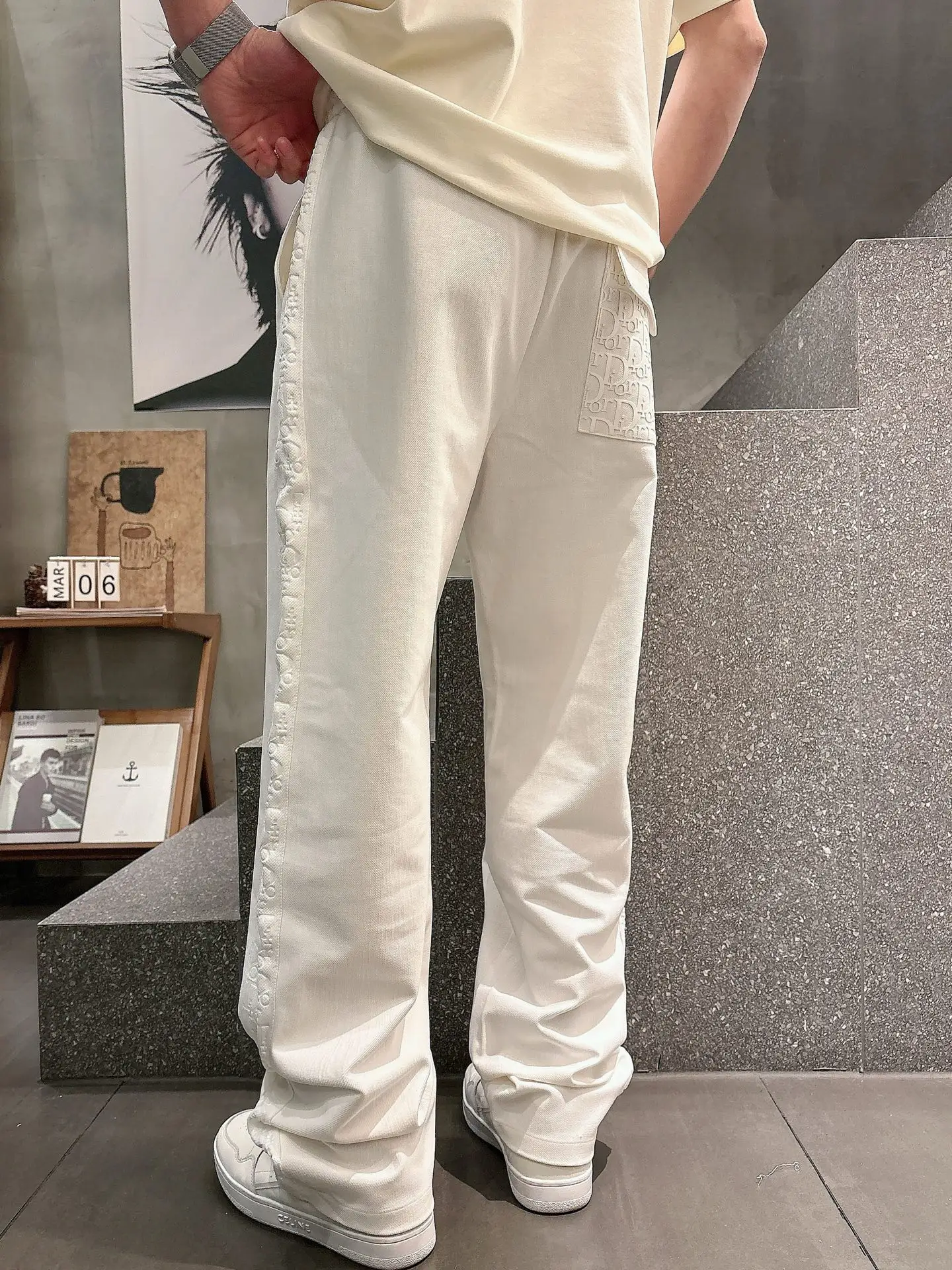 Logo-Jacquard Taped Casual Trousers D23513336 — view 4