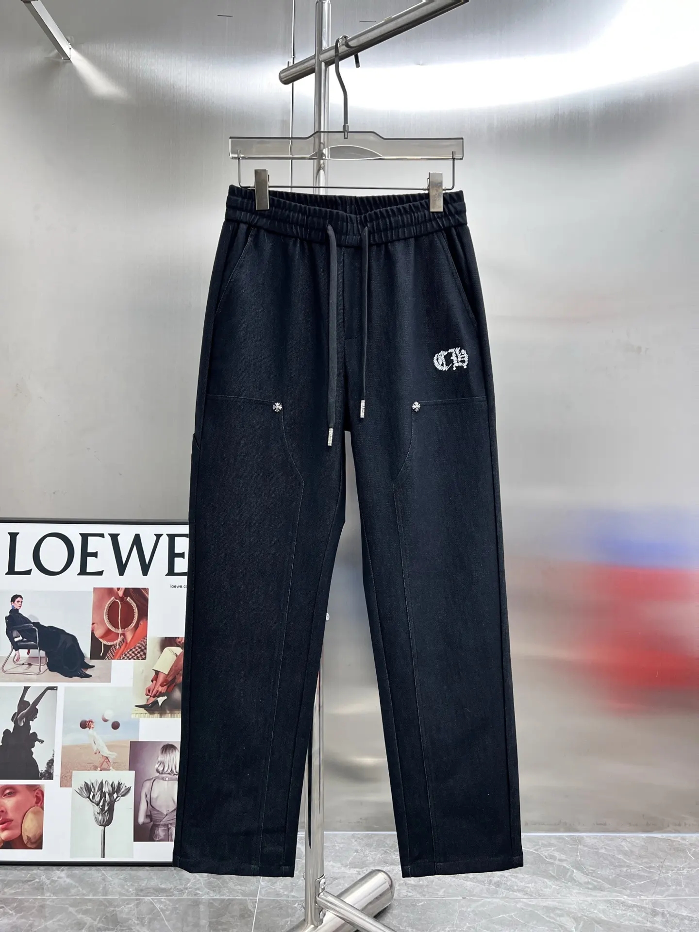 Embroidered Logo Drawstring Trousers D23014635