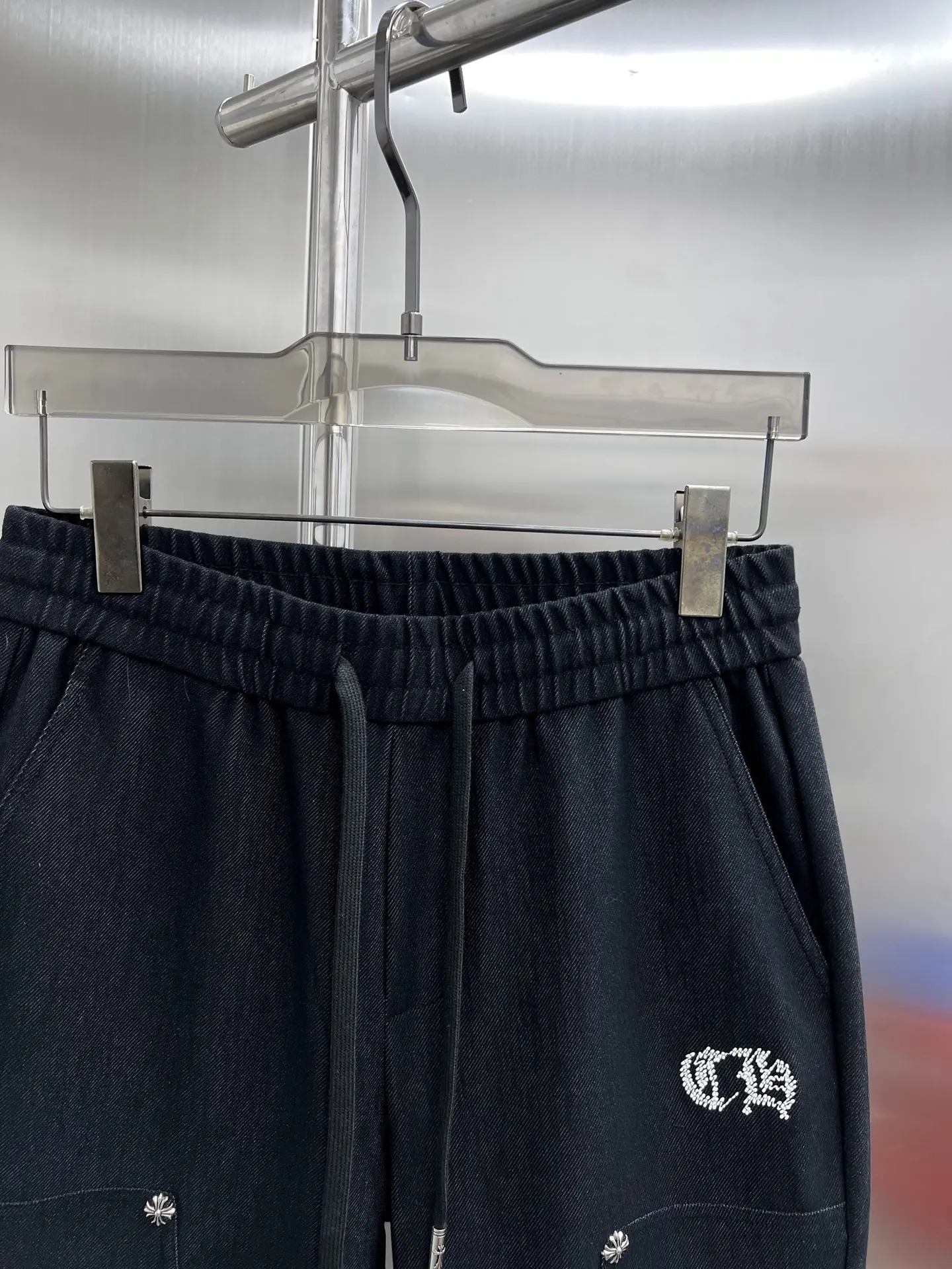 Embroidered Logo Drawstring Trousers D23014635 — view 3