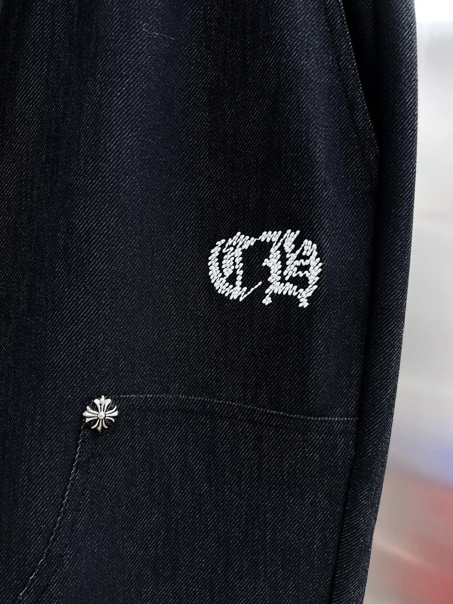 Embroidered Logo Drawstring Trousers D23014635 — view 4