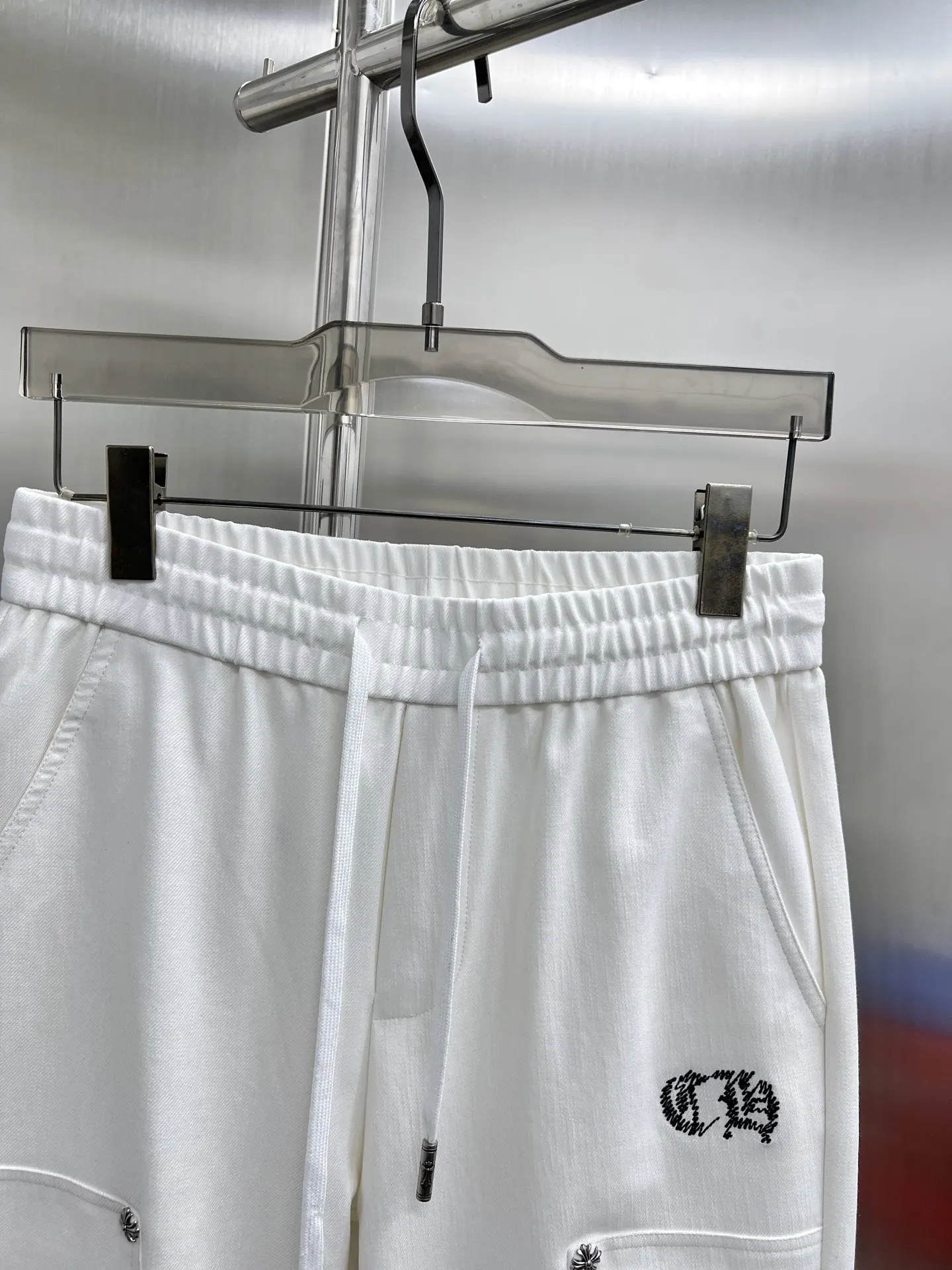 Embroidered Logo Drawstring Trousers D23014636 — view 3