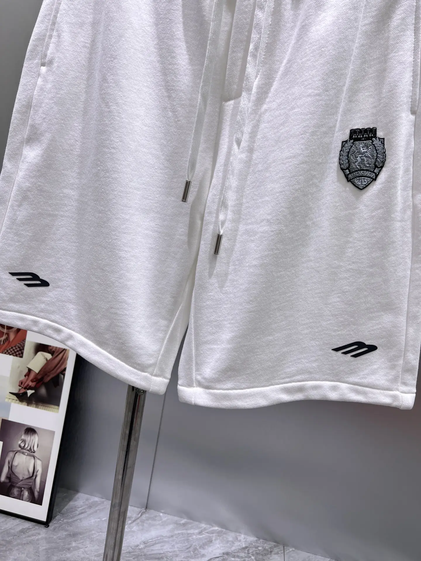 Embroidered Patch Cotton-Jersey Shorts D20012434 — view 6