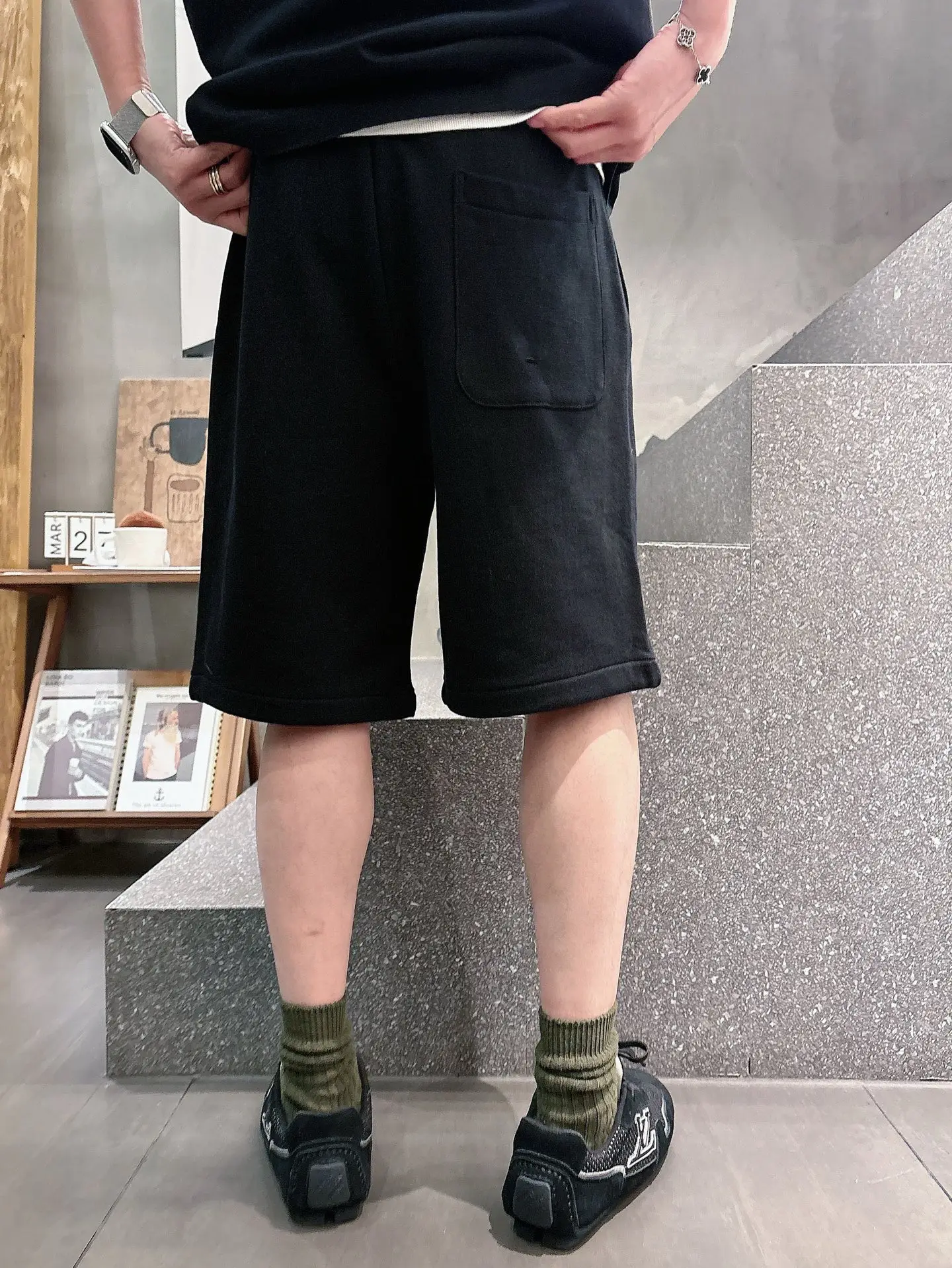 Embroidered Cotton-Jersey Sweat Shorts D20012455 — view 3