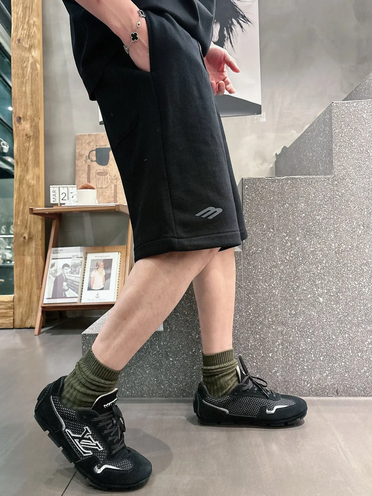 Embroidered Cotton-Jersey Sweat Shorts D20012455 — view 6