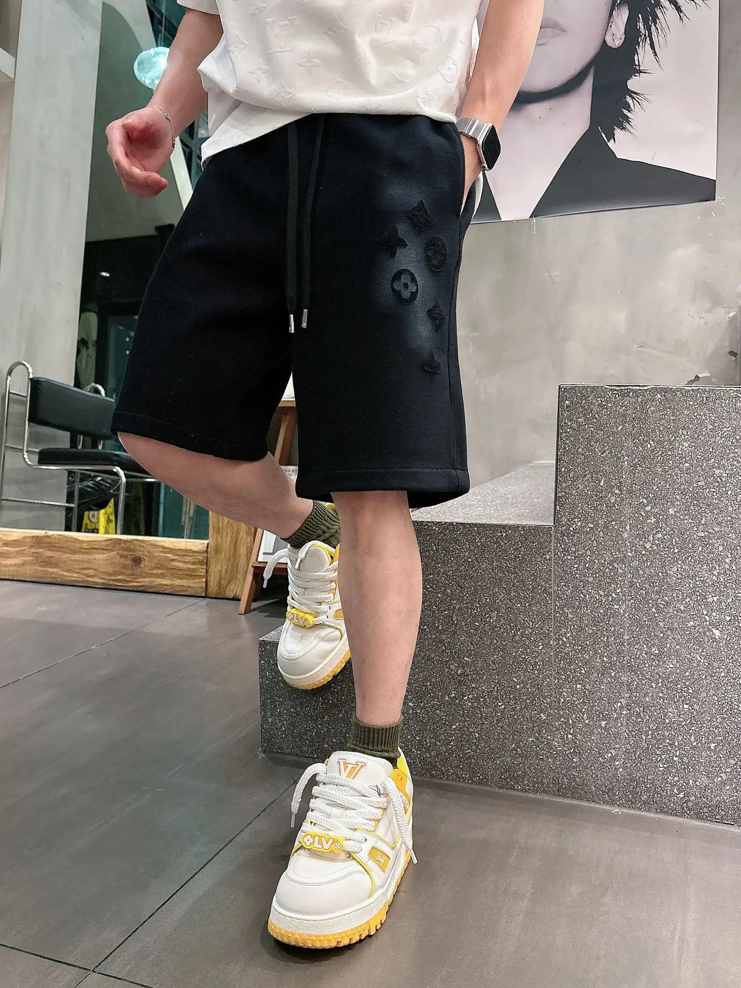 Monogram Burnout Jersey Shorts D21012449 — view 2