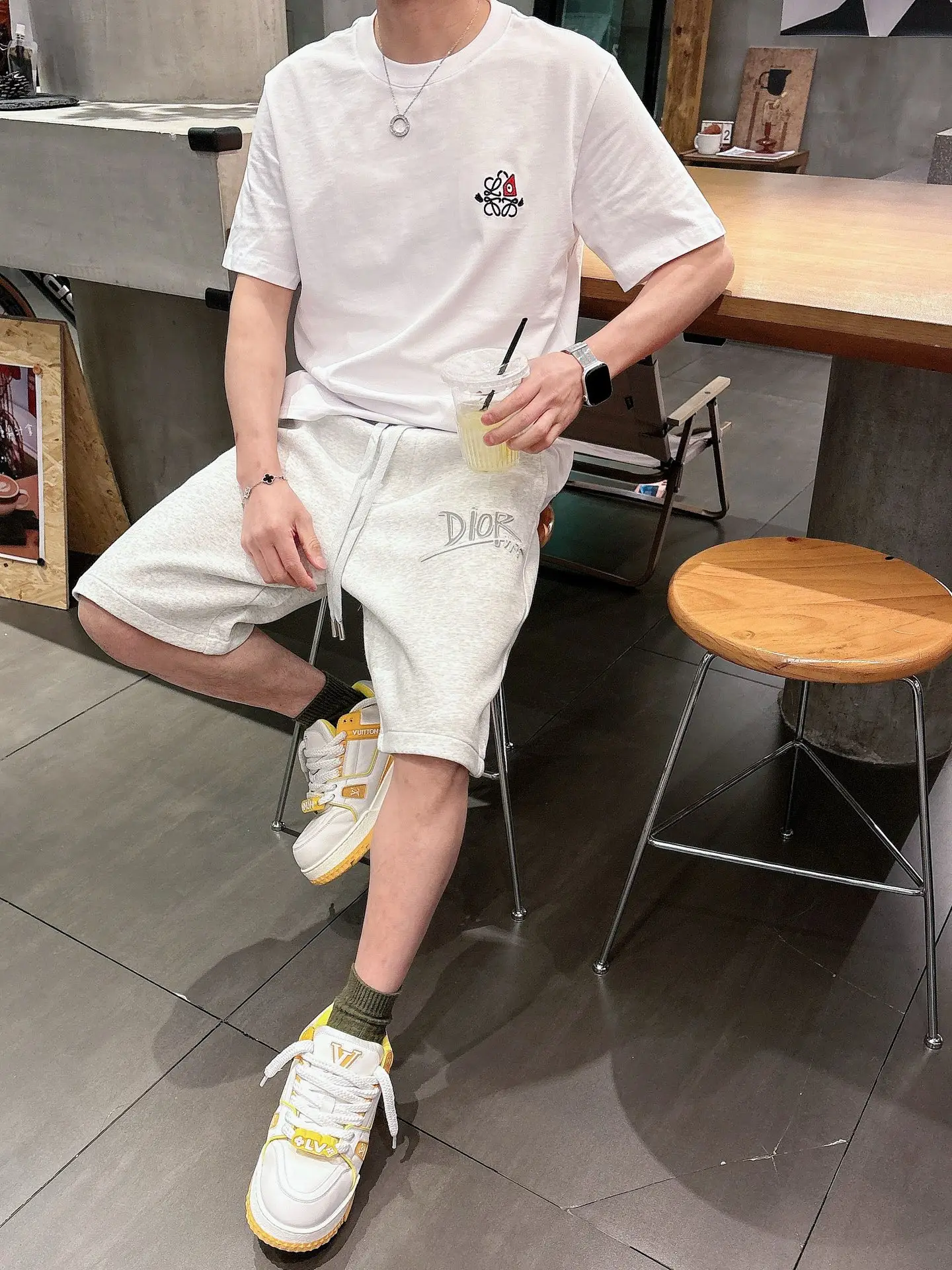 Logo Embroidered Cotton-Blend Shorts D21012450 — view 7