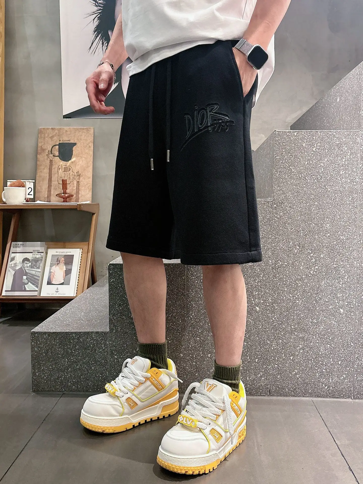 Logo Embroidered Cotton-Blend Shorts D21012451
