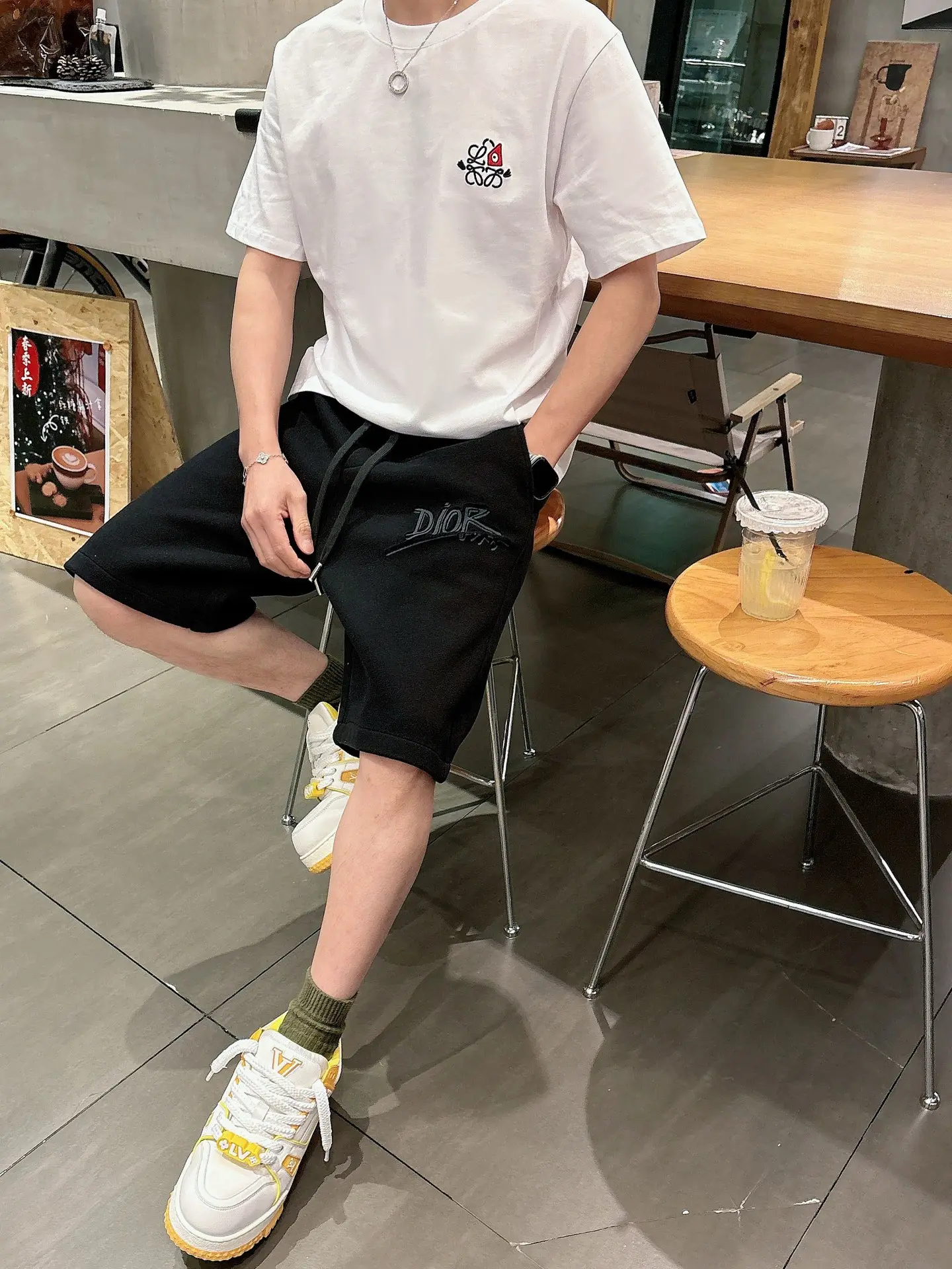 Logo Embroidered Cotton-Blend Shorts D21012451 — view 9
