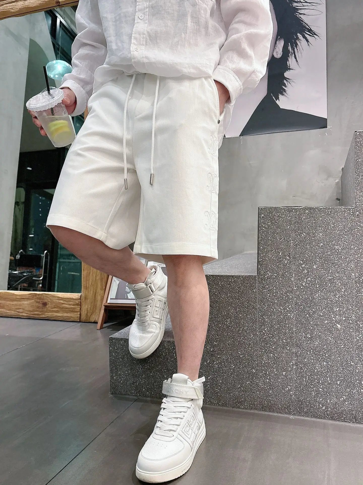Embossed Logo Denim Drawstring Shorts D18011440 — view 2