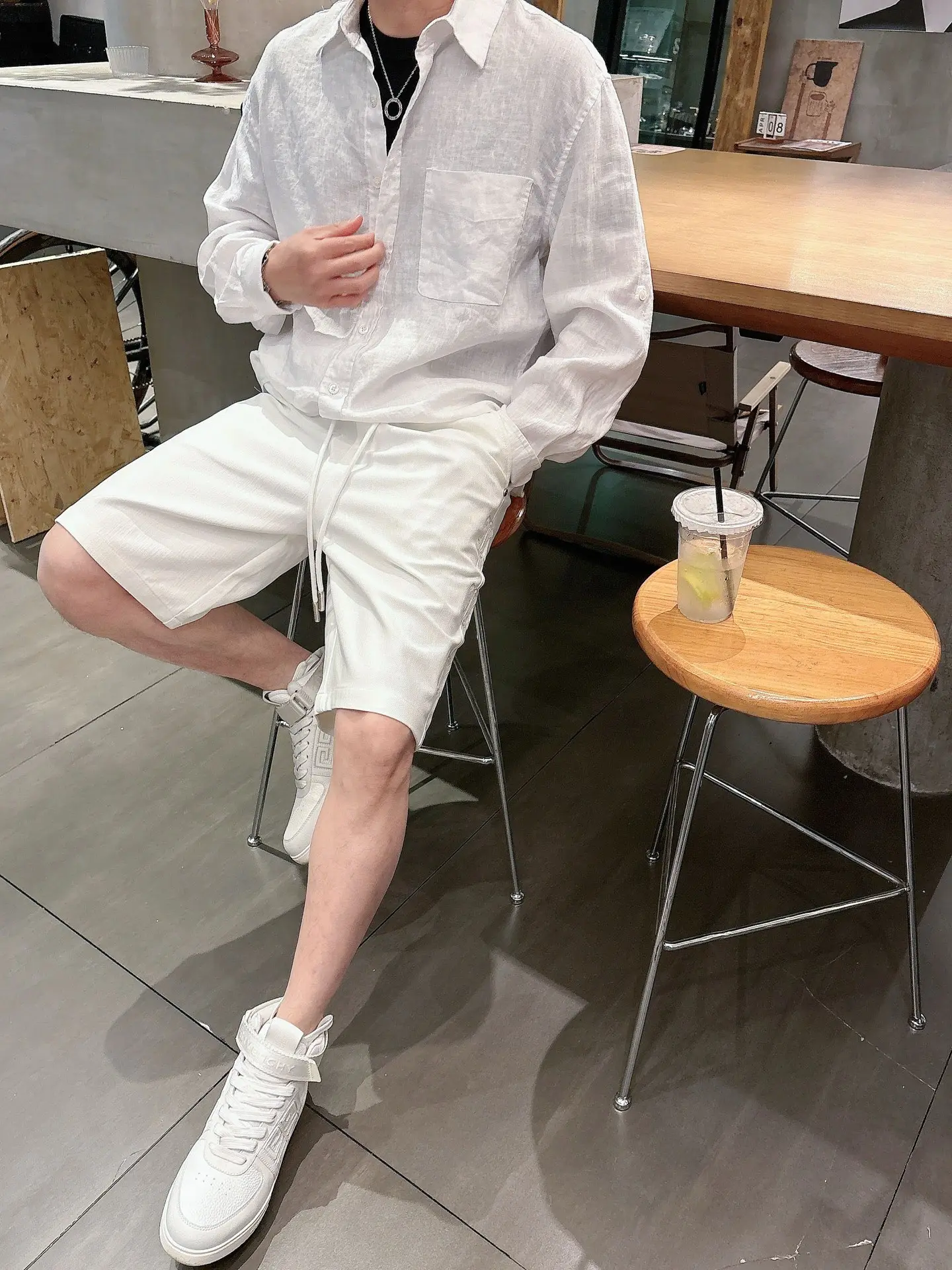 Embossed Logo Denim Drawstring Shorts D18011440 — view 5