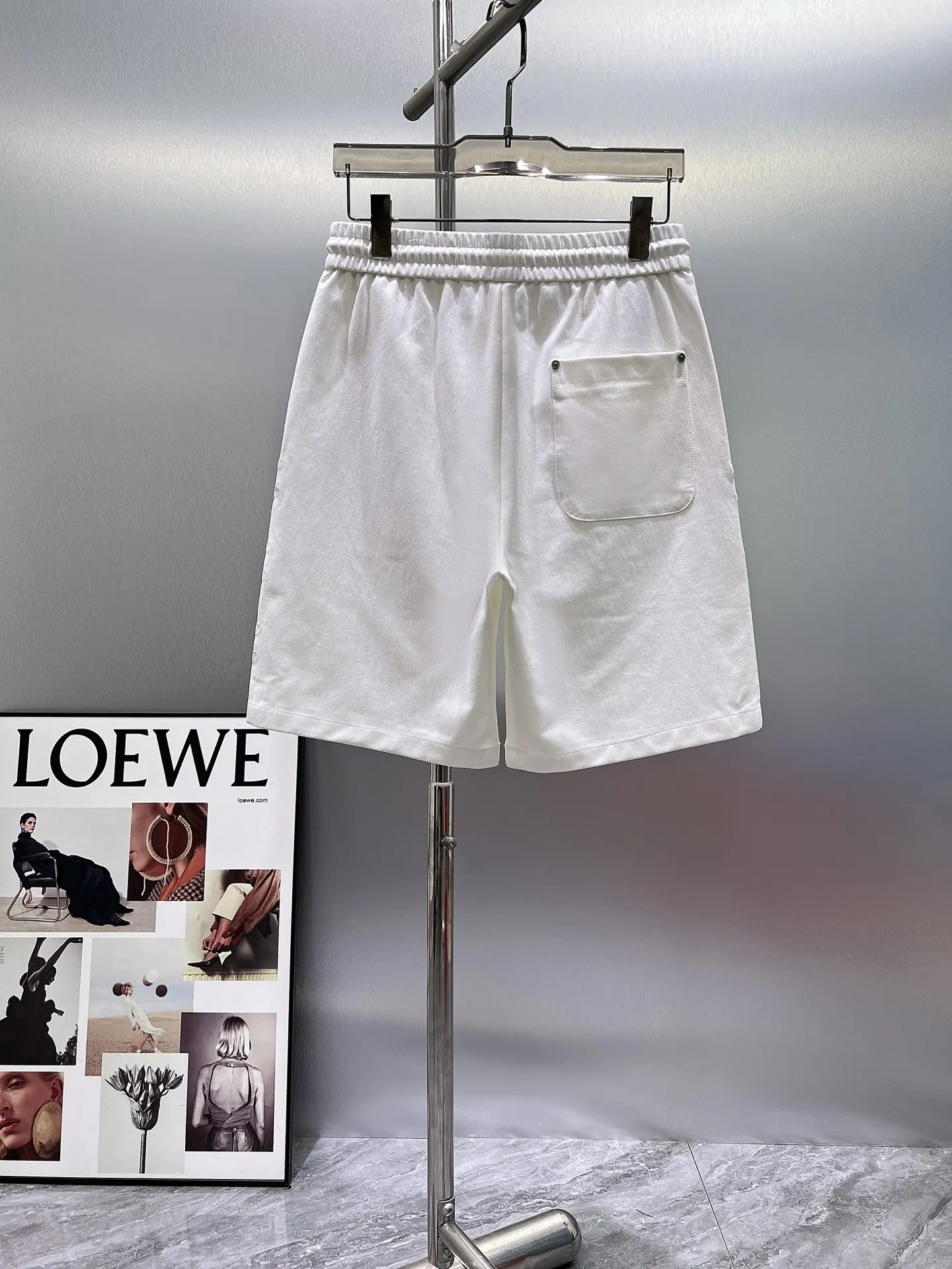 Shorts Logo D21012414 — view 2