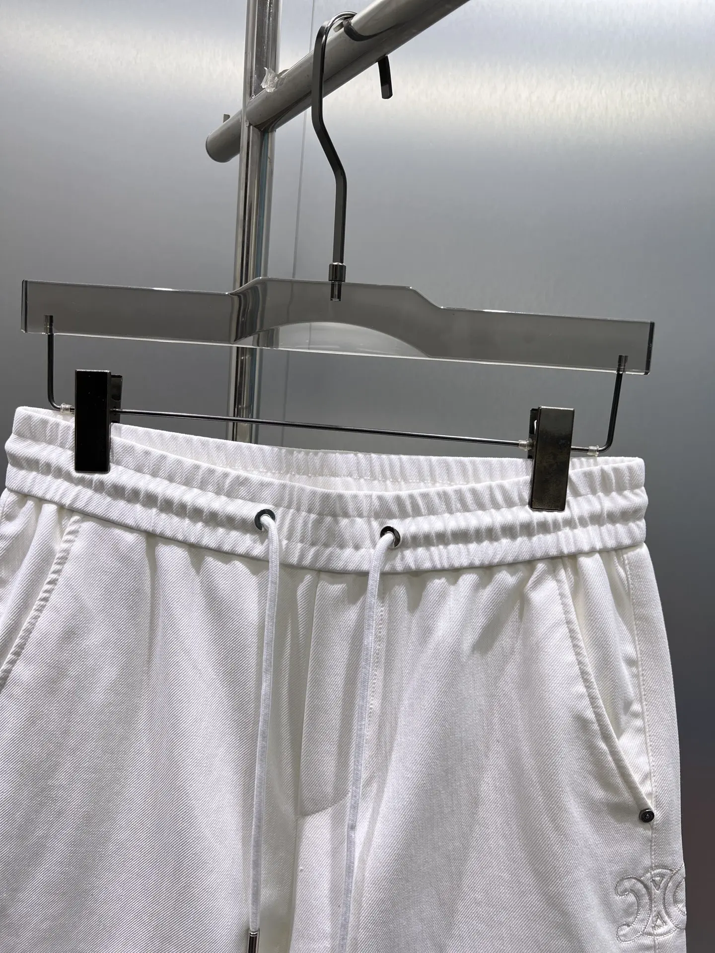Shorts Logo D21012414 — view 3