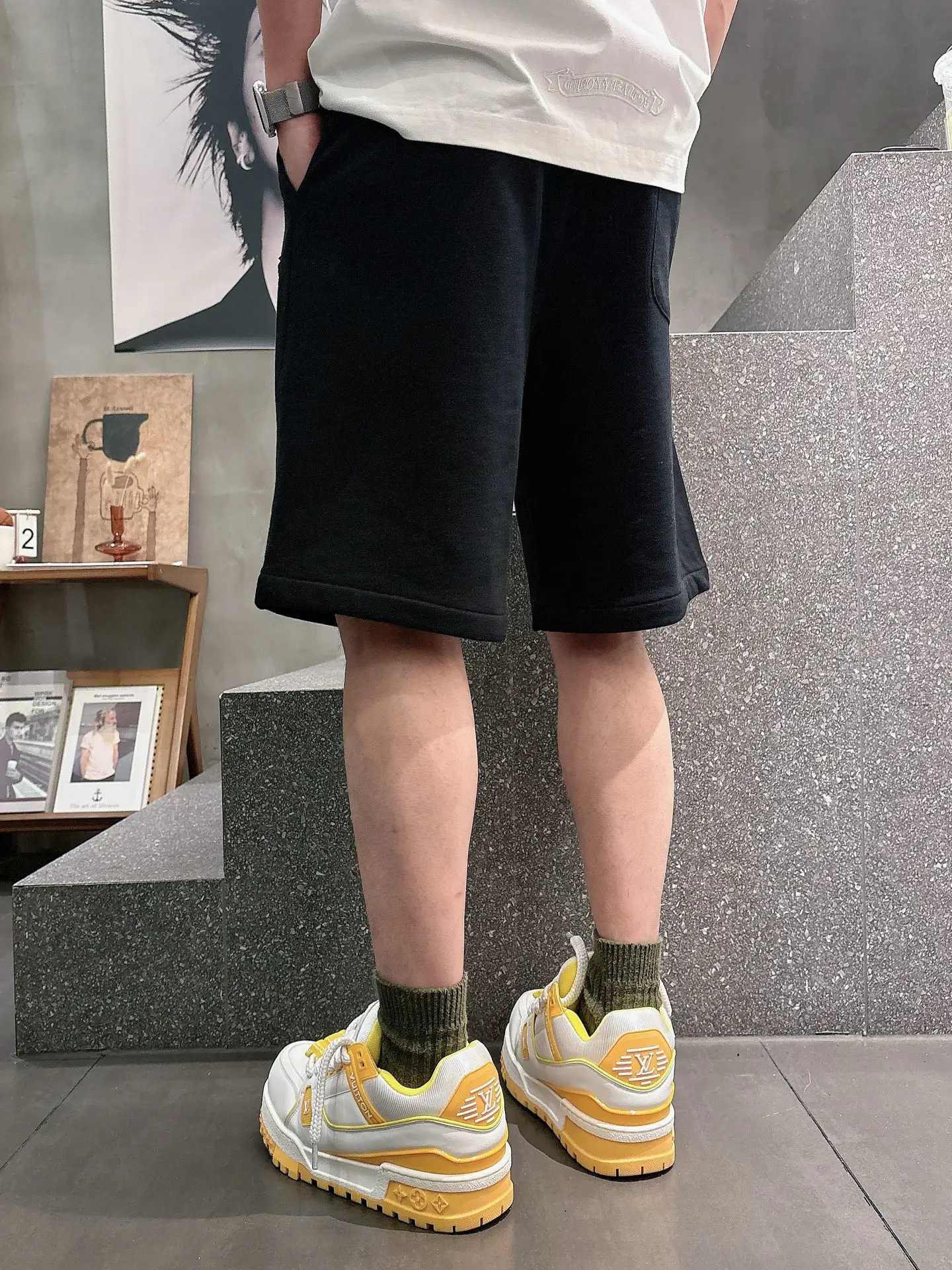 Embroidered Logo Cotton-Jersey Shorts D21012443 — view 4