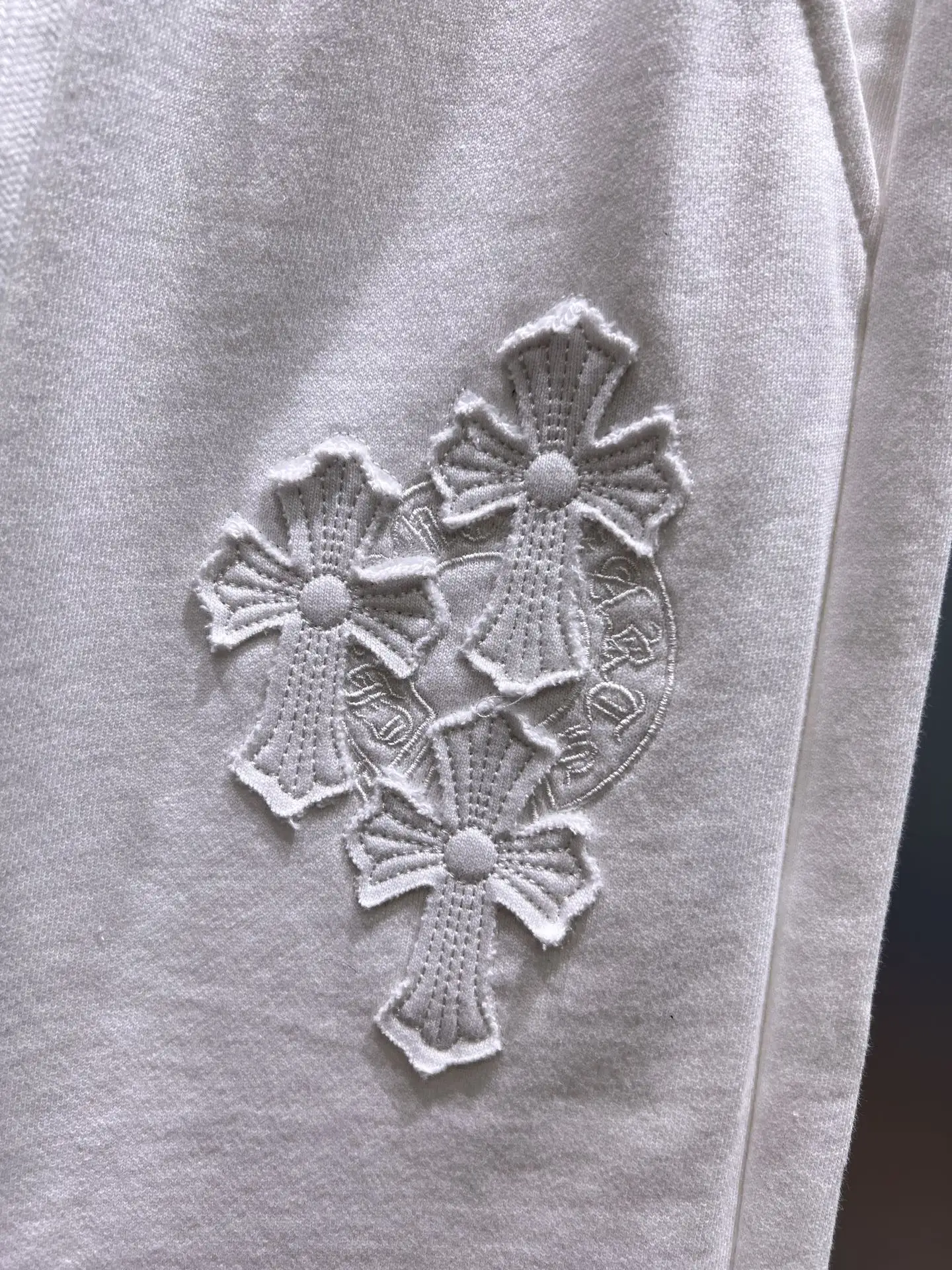 Embroidered Logo Cotton-Jersey Shorts D21012420 — view 6