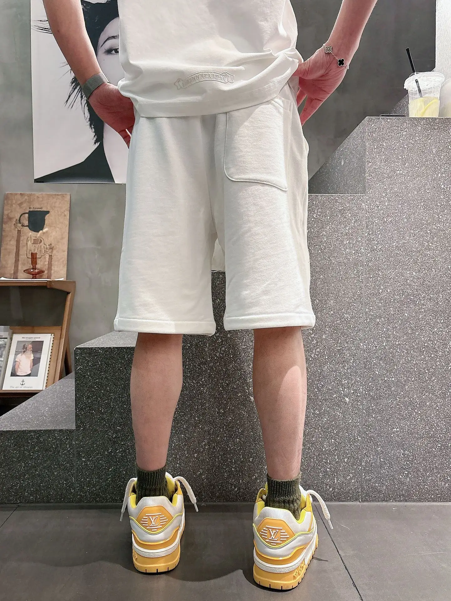 Embroidered Cross Patch Sweat Shorts D21012442 — view 2