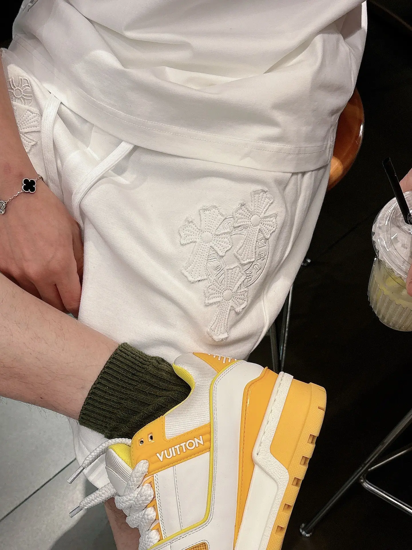 Embroidered Cross Patch Sweat Shorts D21012442 — view 8