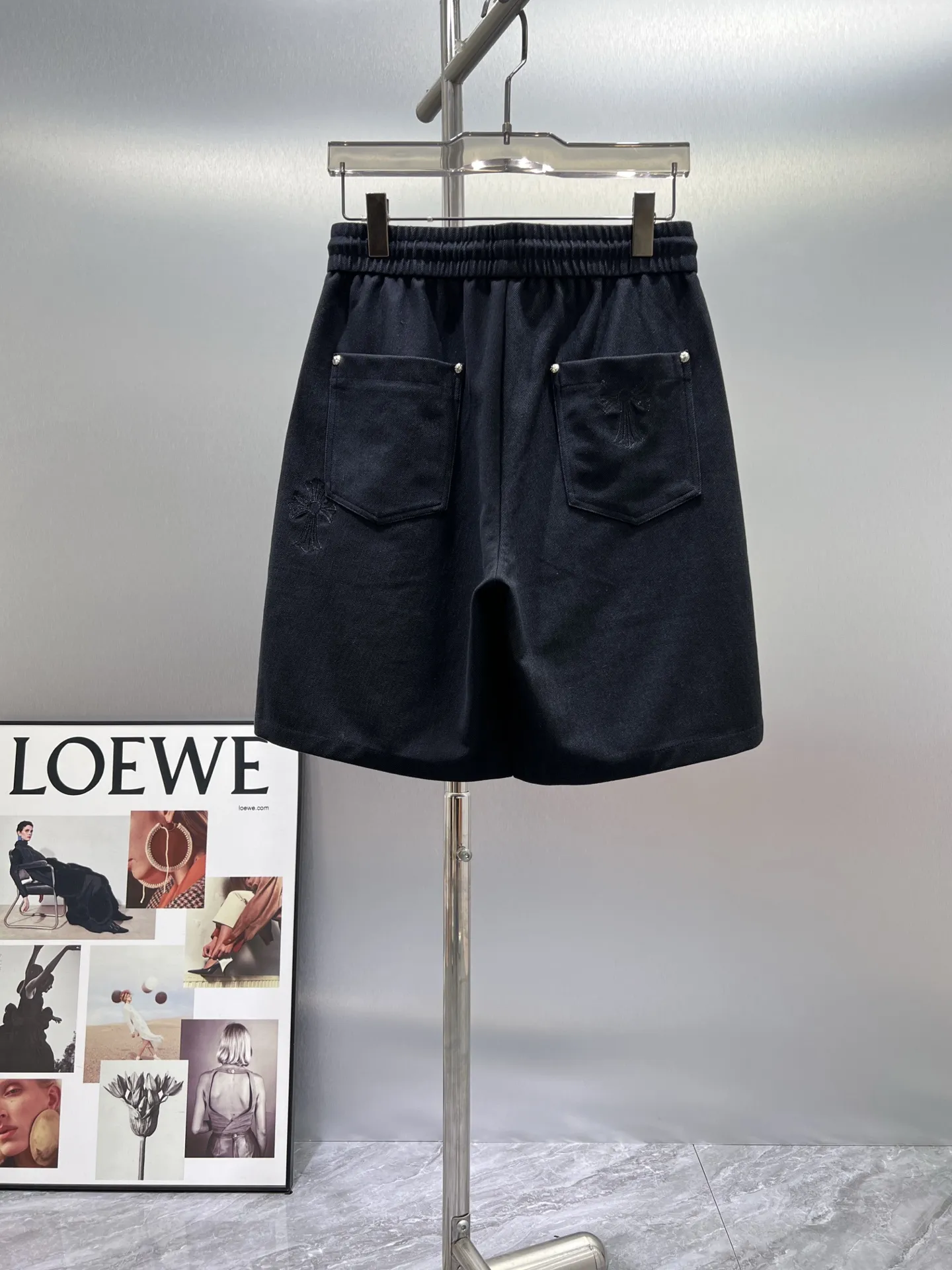 Embroidered Logo Denim Drawstring Shorts D21012409 — view 2