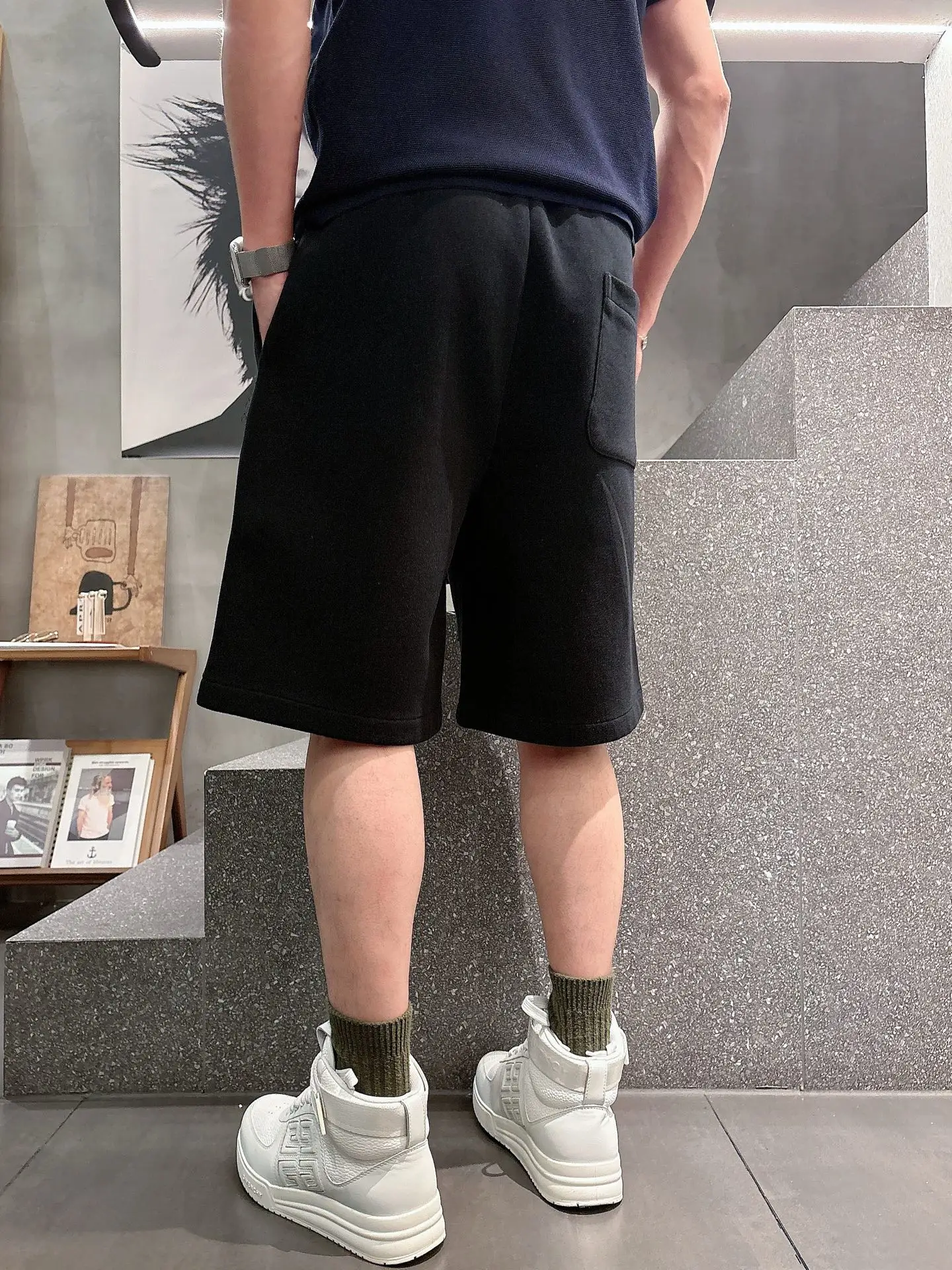 Logo-Embroidered Burnout Jersey Shorts D18011435 — view 8