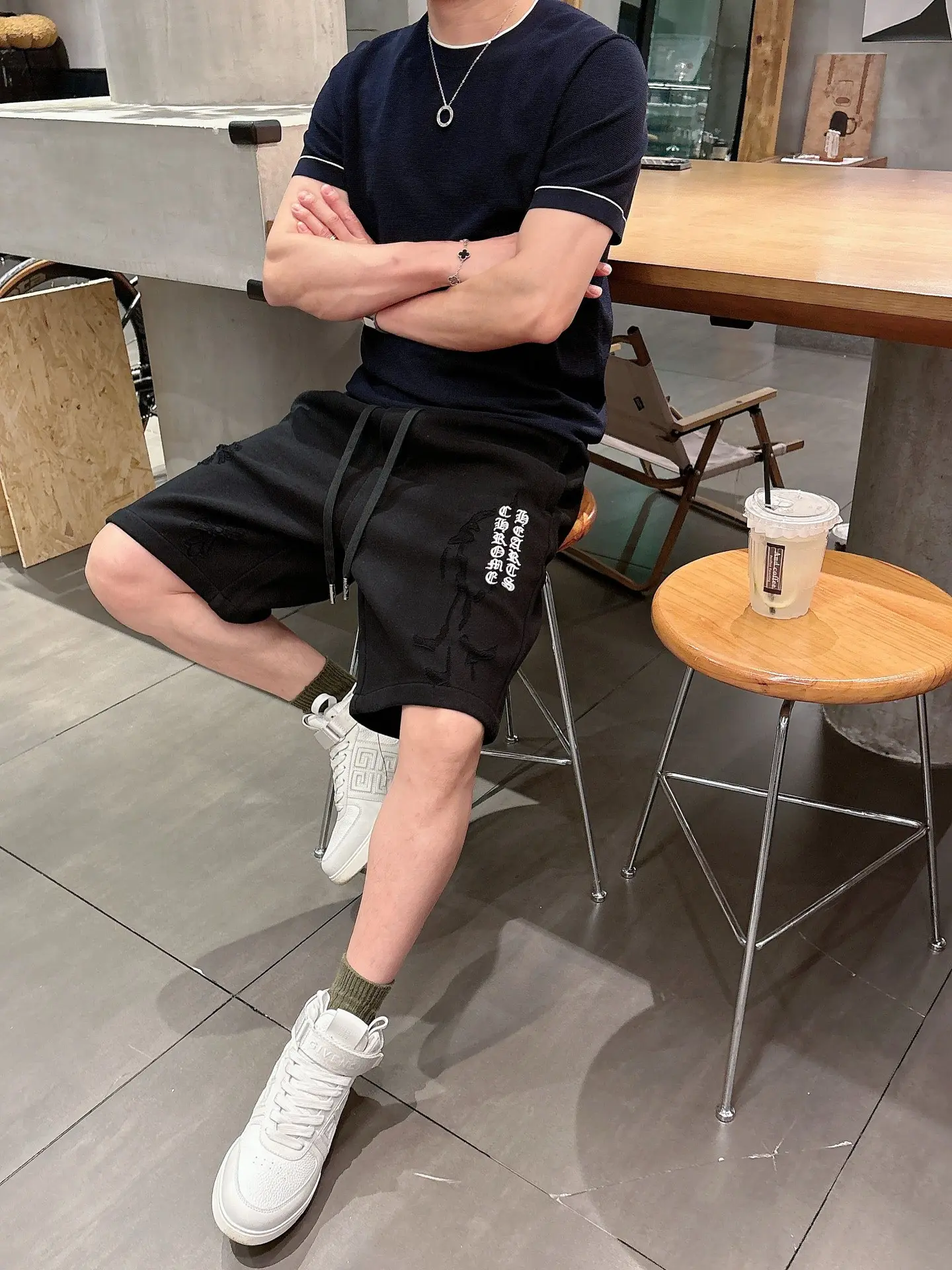 Logo-Embroidered Burnout Jersey Shorts D18011435 — view 9
