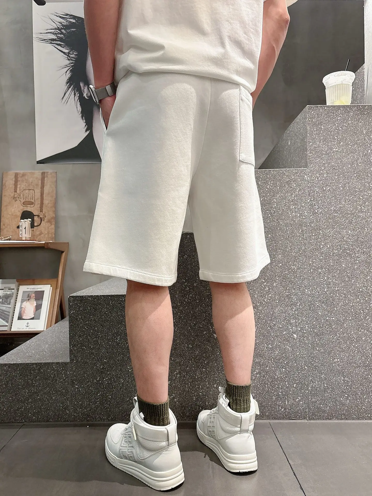 Interlocking G Laser-Cut Jersey Shorts D18011432 — view 3