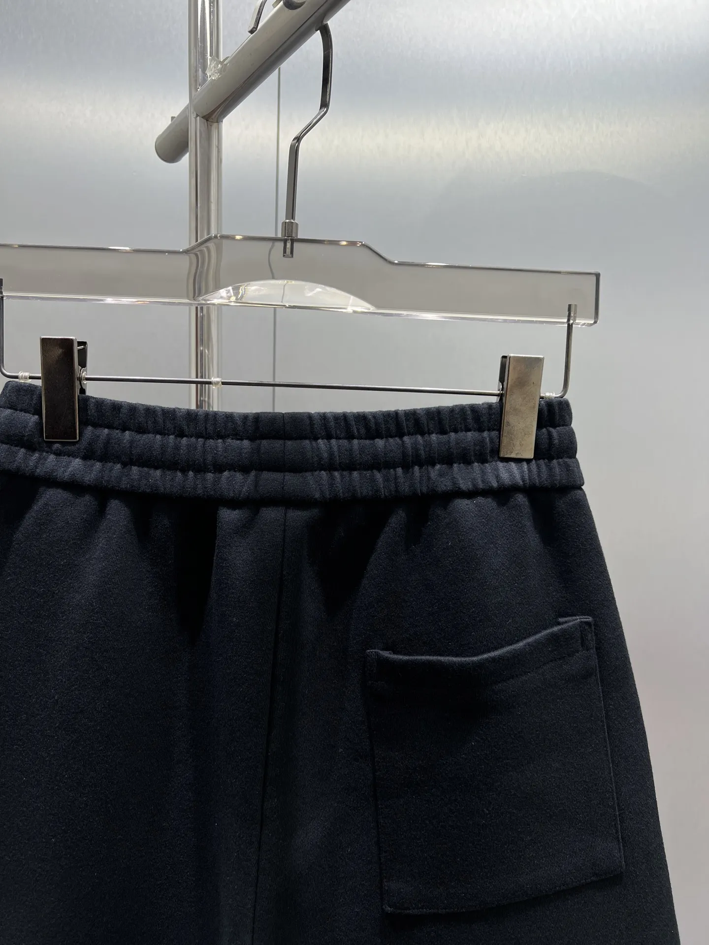 Laser-Cut Logo Drawstring Shorts D21012403 — view 9