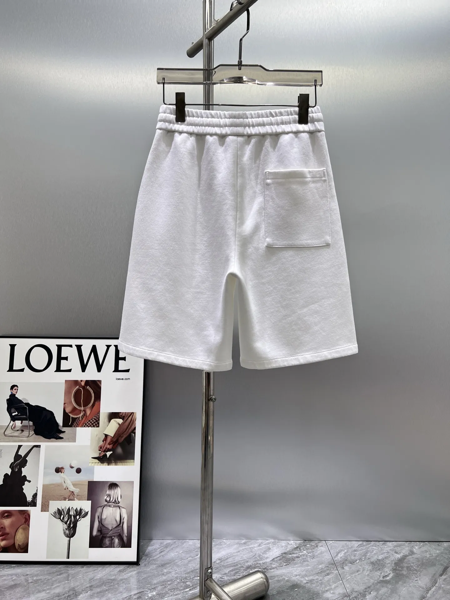 Logo-Embroidered Cotton Jersey Shorts D21012402 — view 2