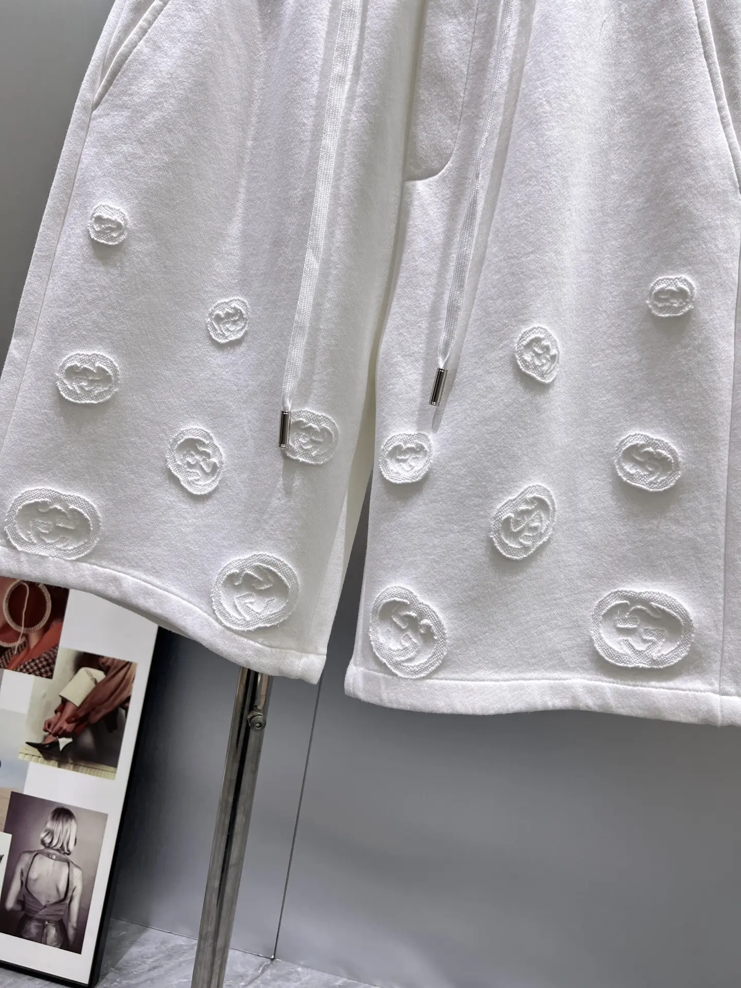 Logo-Embroidered Cotton Jersey Shorts D21012402 — view 6
