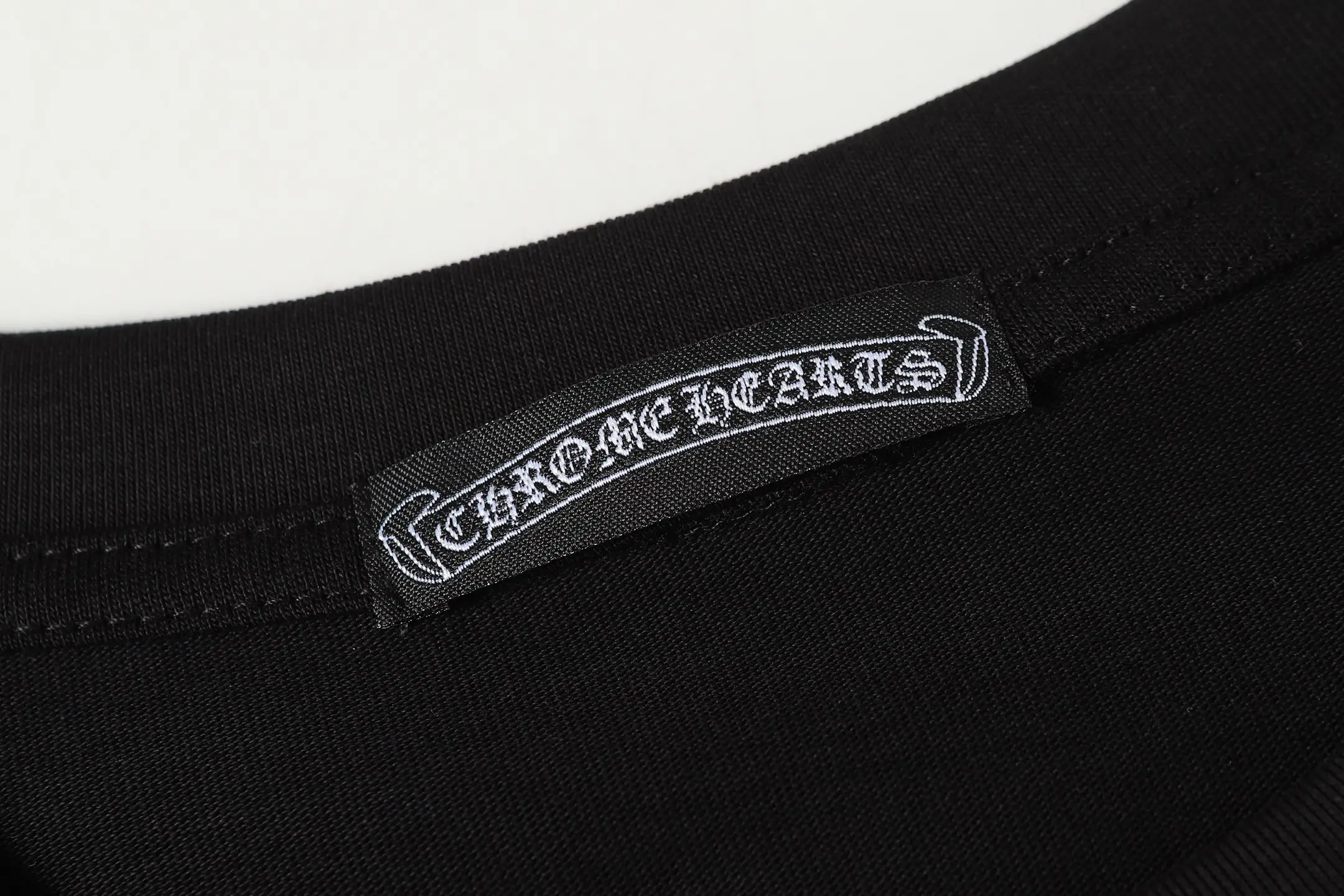 Cross Patch Embroidered Heavyweight T-Shirt D10513948 — view 5