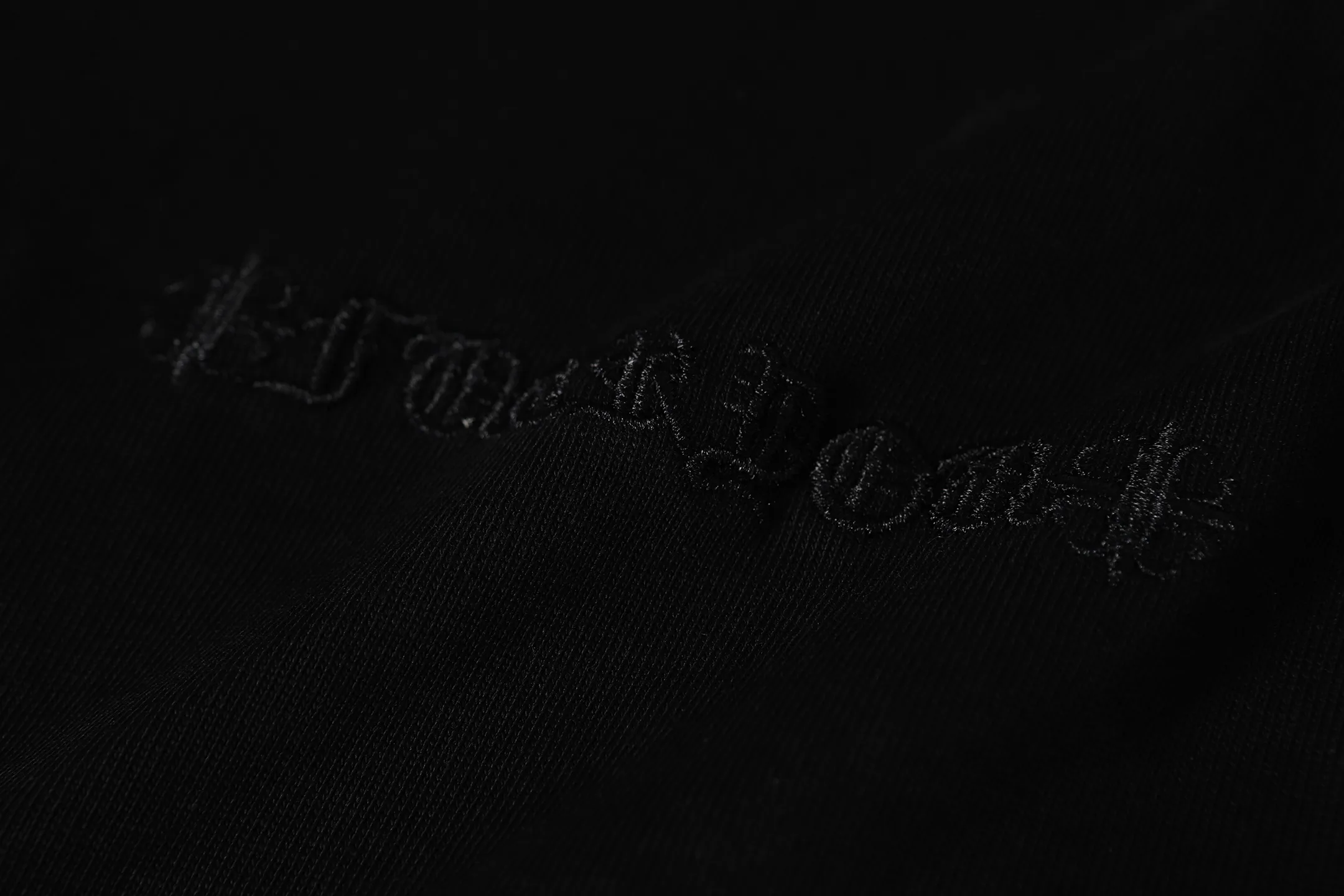 Cross Patch Embroidered Heavyweight T-Shirt D10513948 — view 7