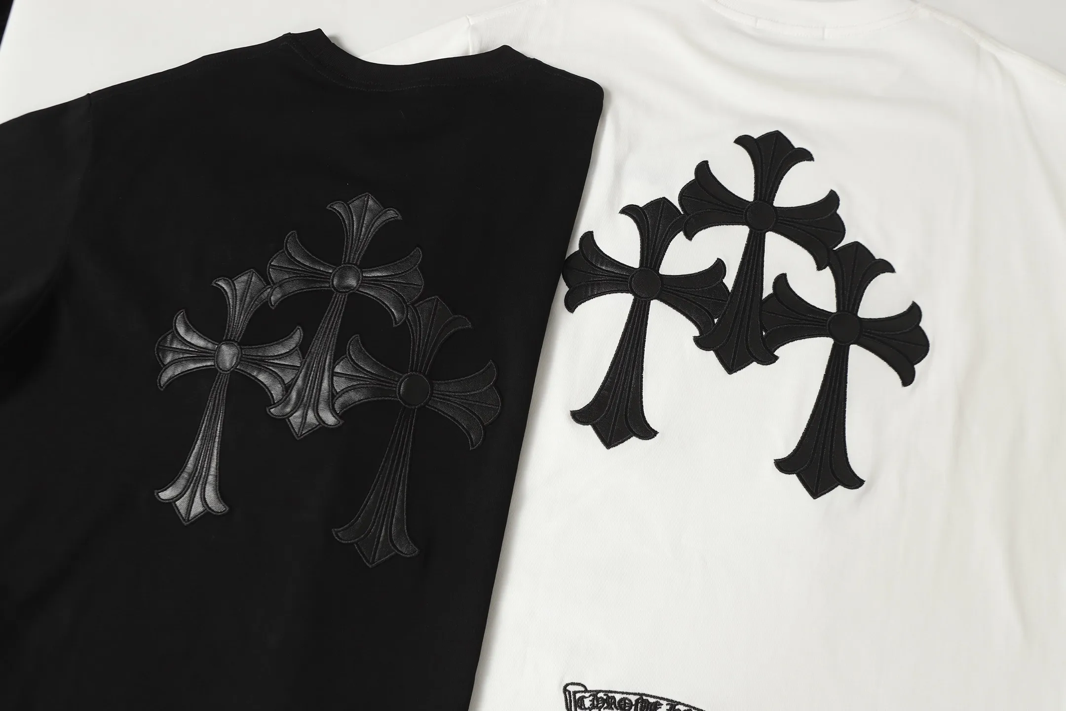 Cross Patch Embroidered Cotton T-Shirt D10513950 — view 8