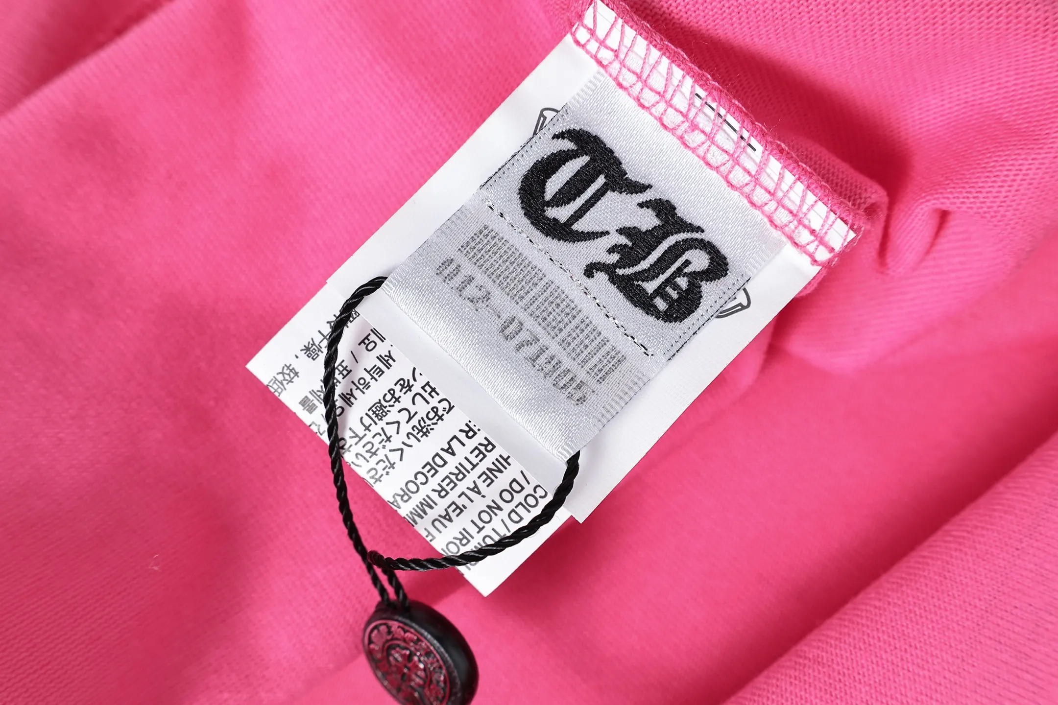 Vanity Affair Cross Print Pocket T-Shirt D9513969 — view 13