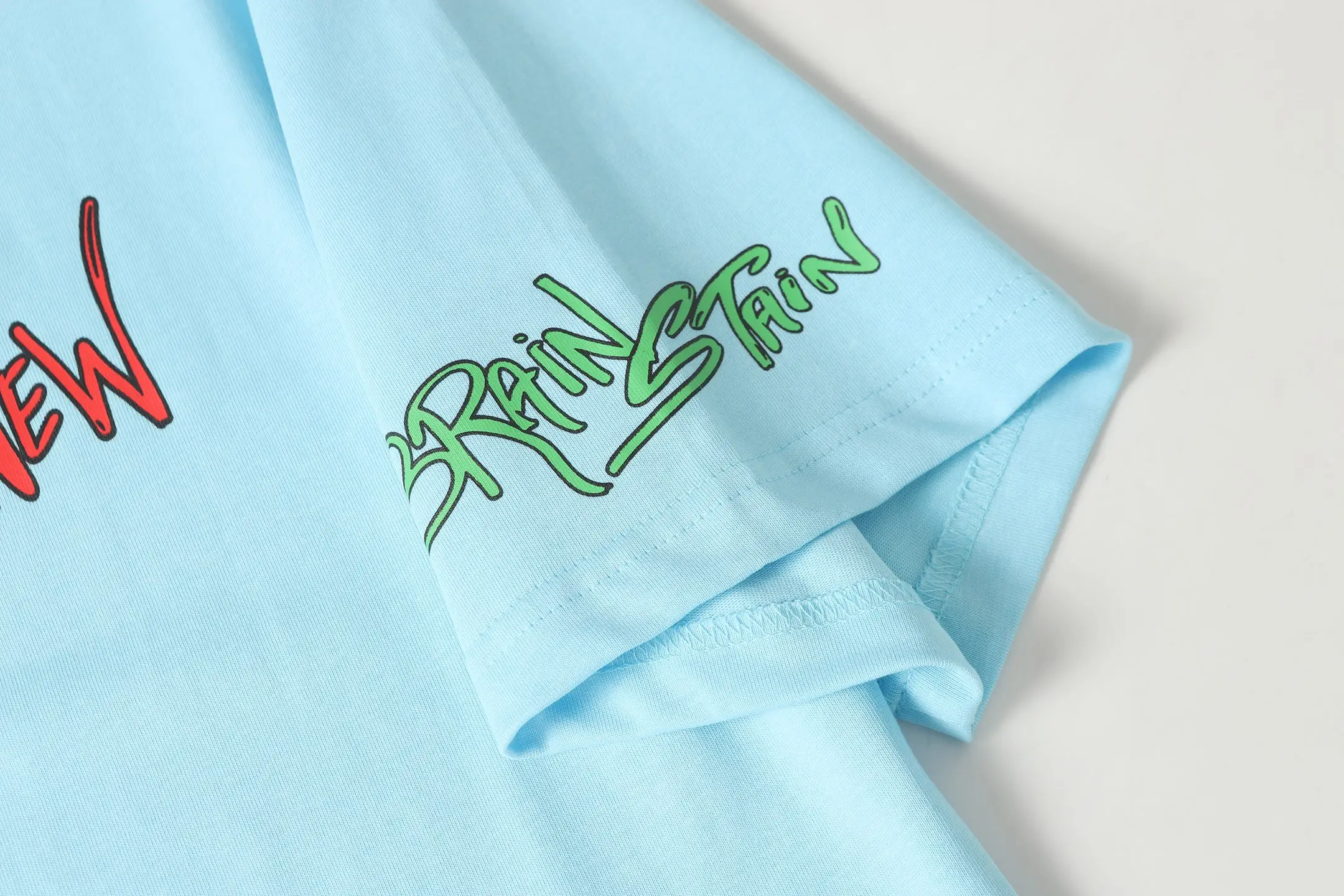 Graffiti Print Pocket T-Shirt D9513942 — view 13