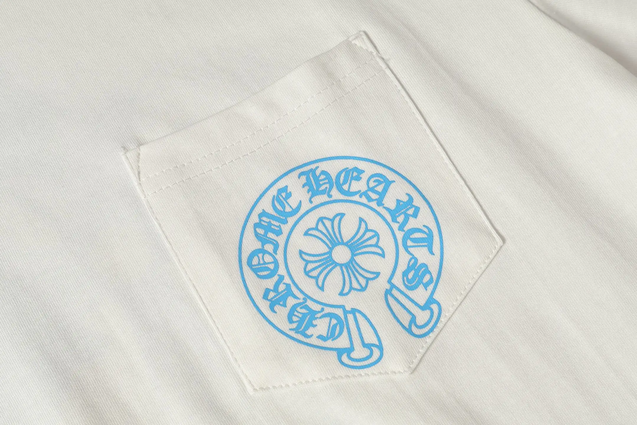 Cross Print Cotton Pocket T-Shirt D9513962 — view 6