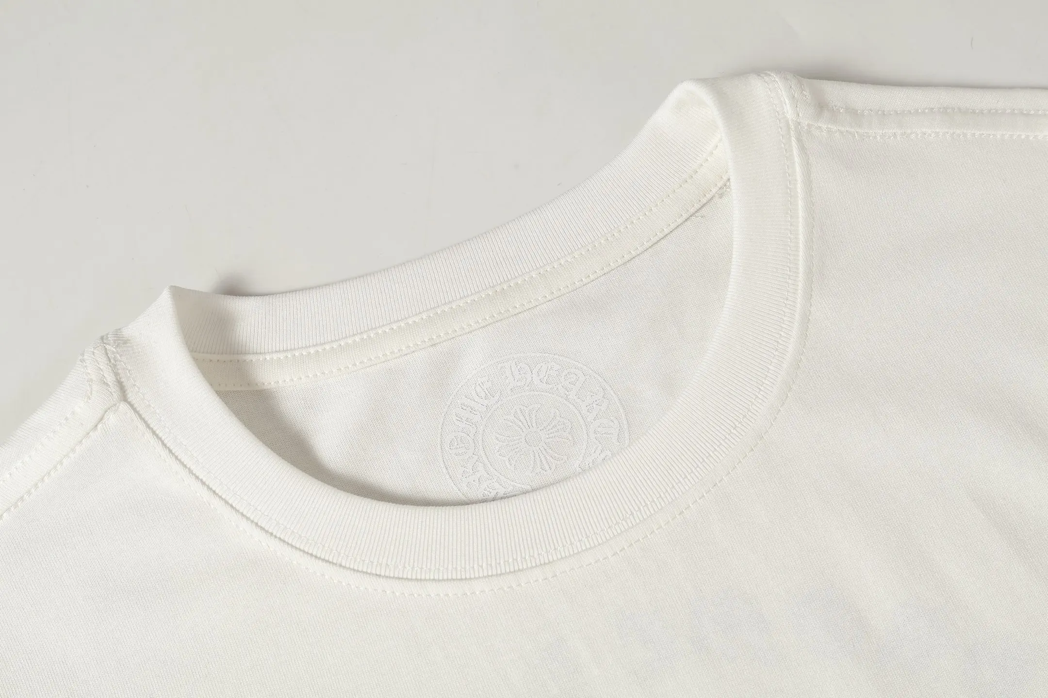 Cross Graphic Pocket T-Shirt D9513965 — view 4